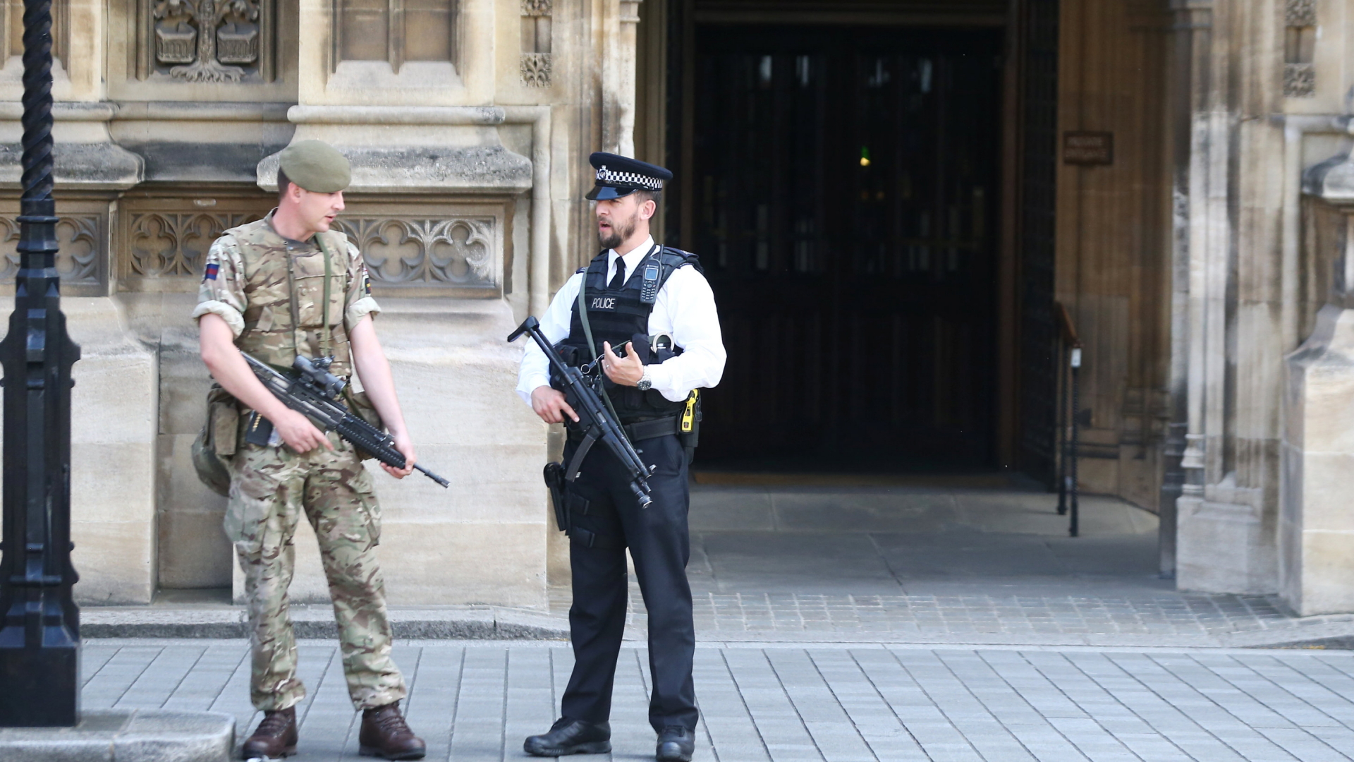 Britische Sicherheitskräfte in London | Bildquelle: REUTERS