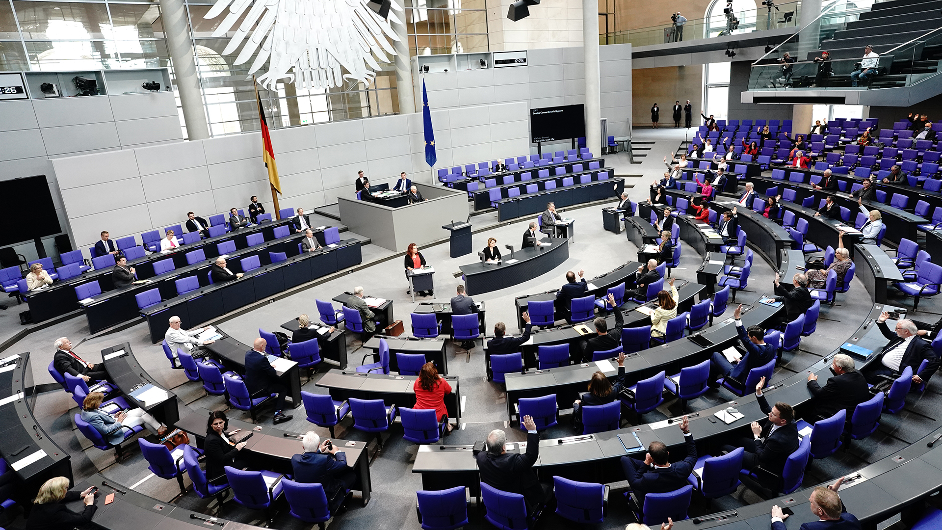 Blick in den Bundestag | Bildquelle: dpa