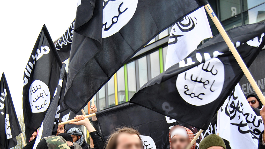 Jugendliche Islamisten: Demonstration in Solingen | Bildquelle: picture alliance / dpa