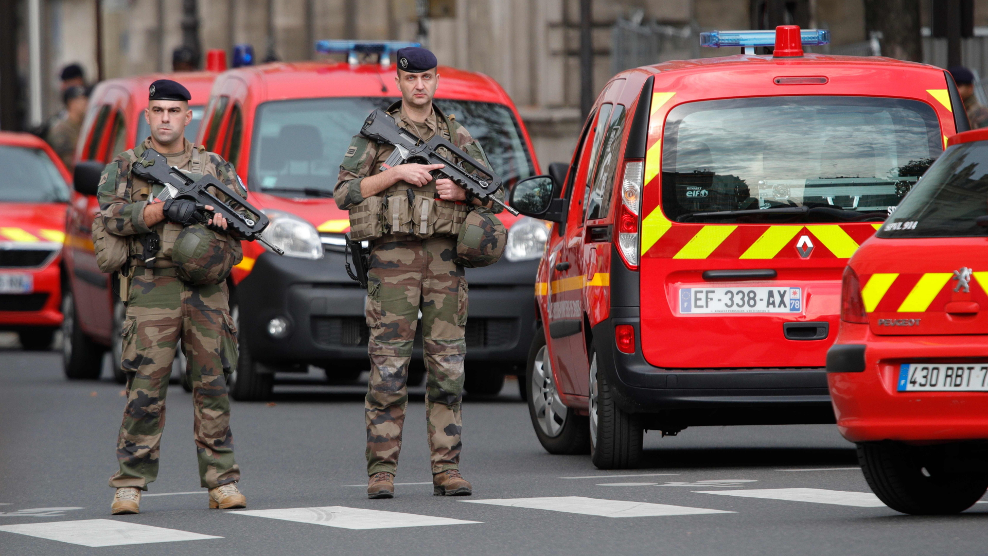 Sicherheitskräfte in Paris | Bildquelle: AFP