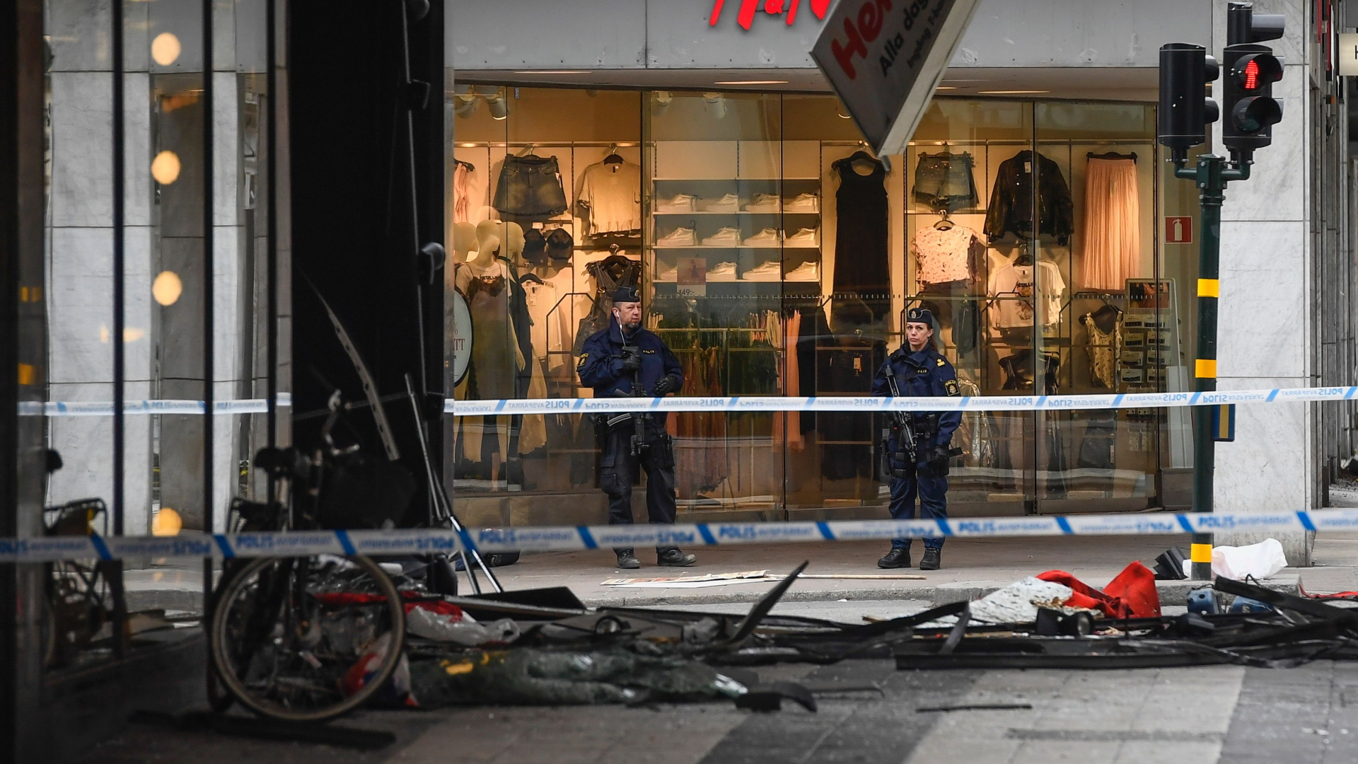 Anschlagsort in Stockholm am Tag danach | Bildquelle: AFP