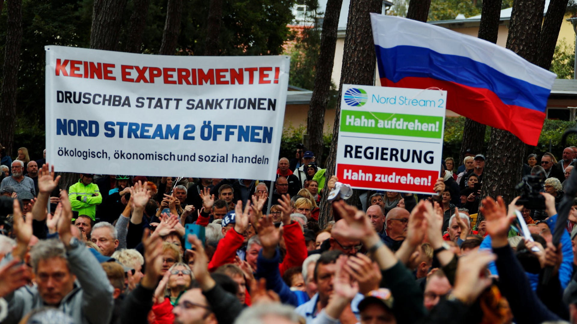 Demonstranten in Lubmin | REUTERS