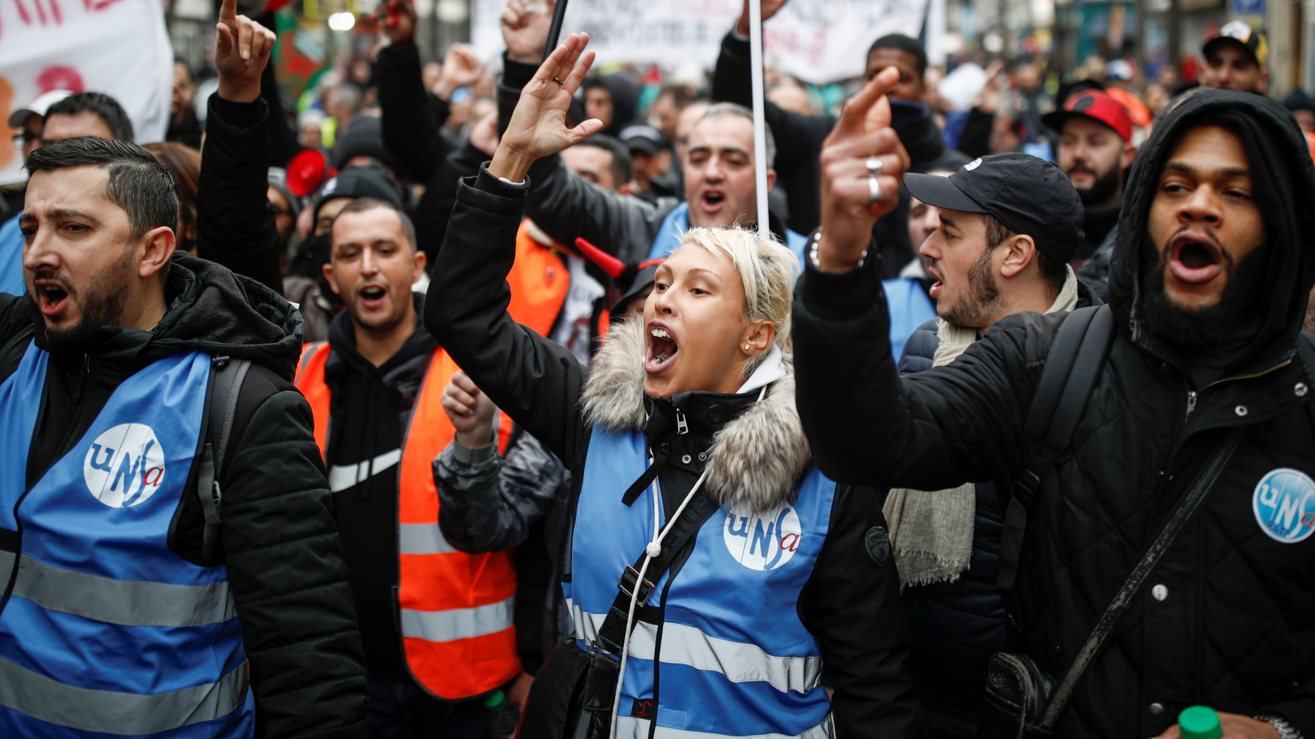 Demonstranten in Paris | REUTERS