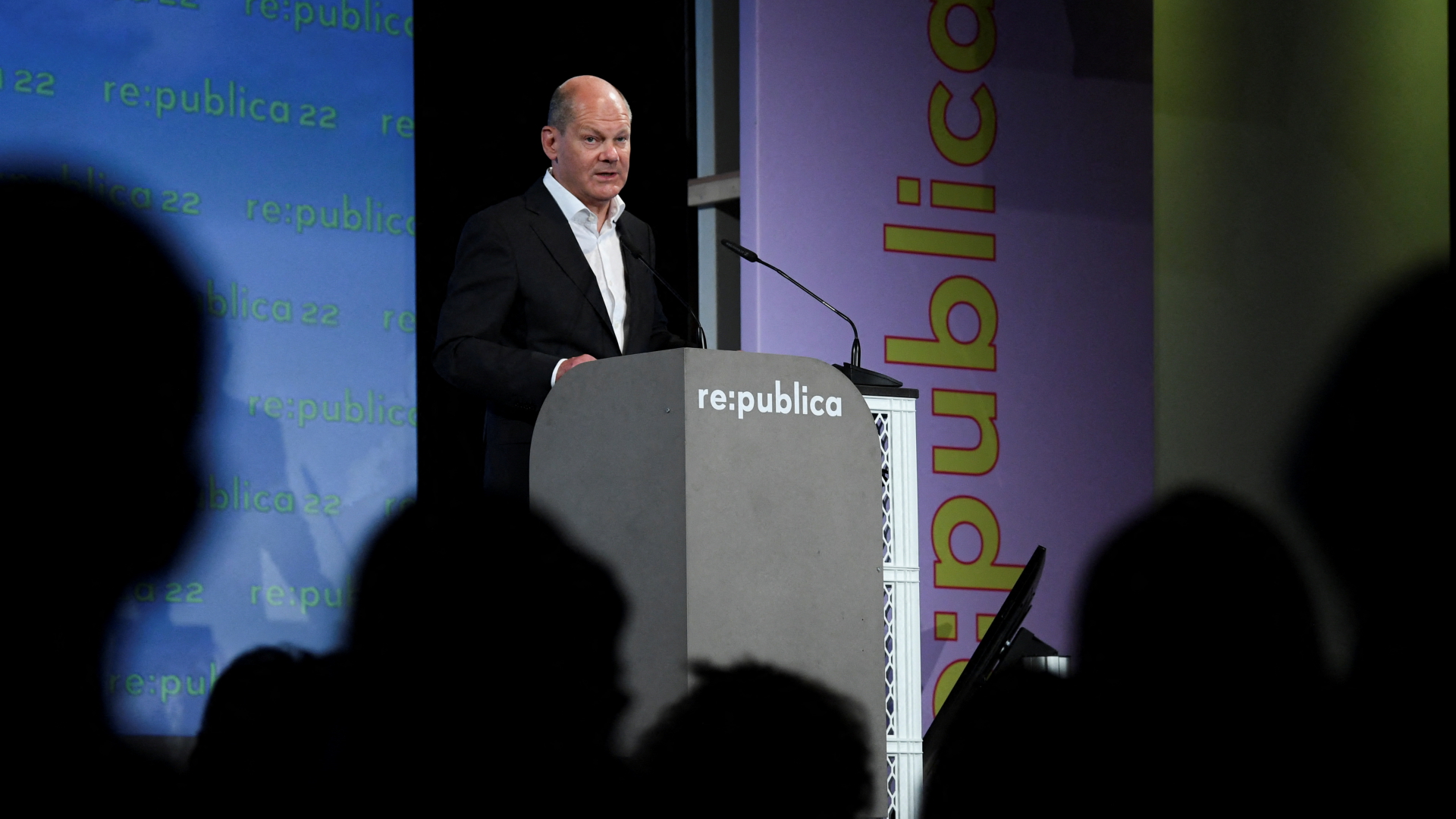 Kanzler Olaf Scholz auf der Re:publica. | Reuters