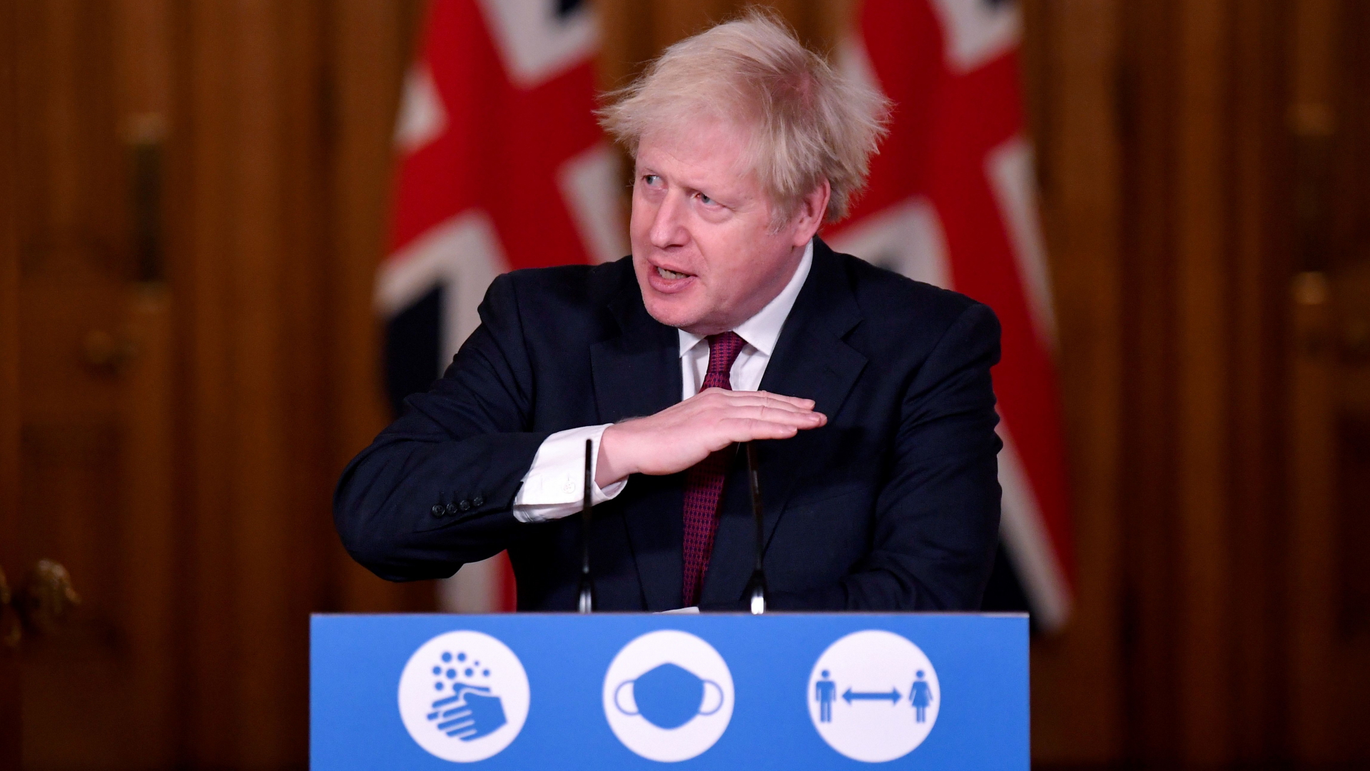 Großbritanniens Premierminister Boris Johnson bei einer Pressekonferenz| Bildquelle: AFP