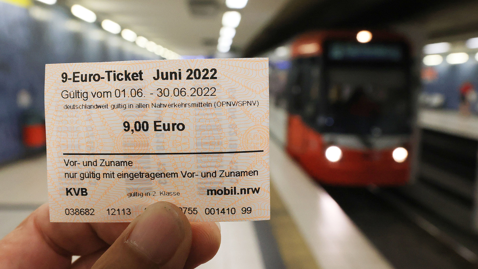 9 Euro Ticket Juni 2022 | dpa