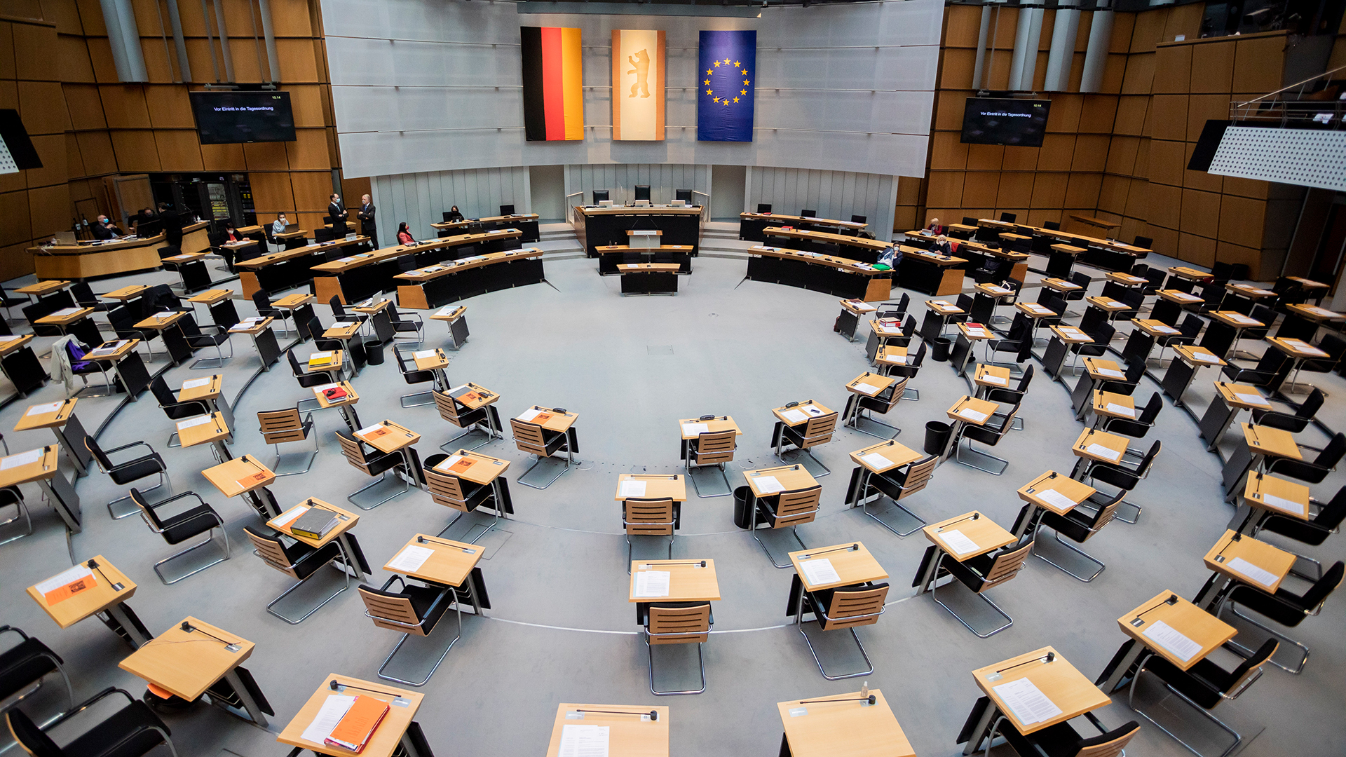 Der leere Plenarsaal des Abgeordnetenhauses in Berlin | picture alliance/dpa