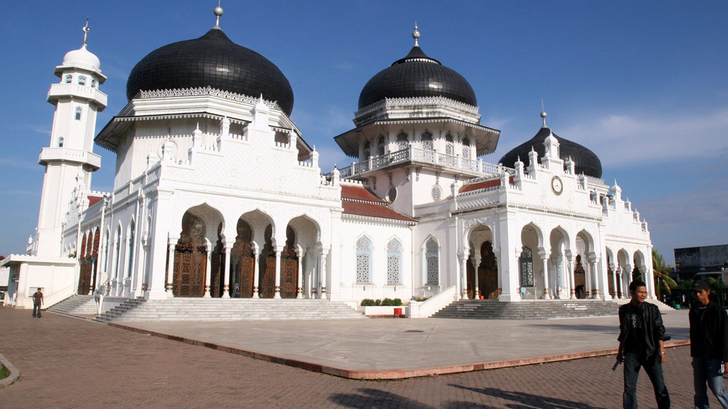 Auch die Moschee in der Provinzhauptstadt Banda Aceh wurde wiederaufgebaut.