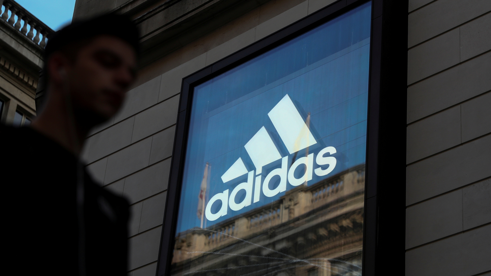 Ein Adidas-Geschäft in London | REUTERS