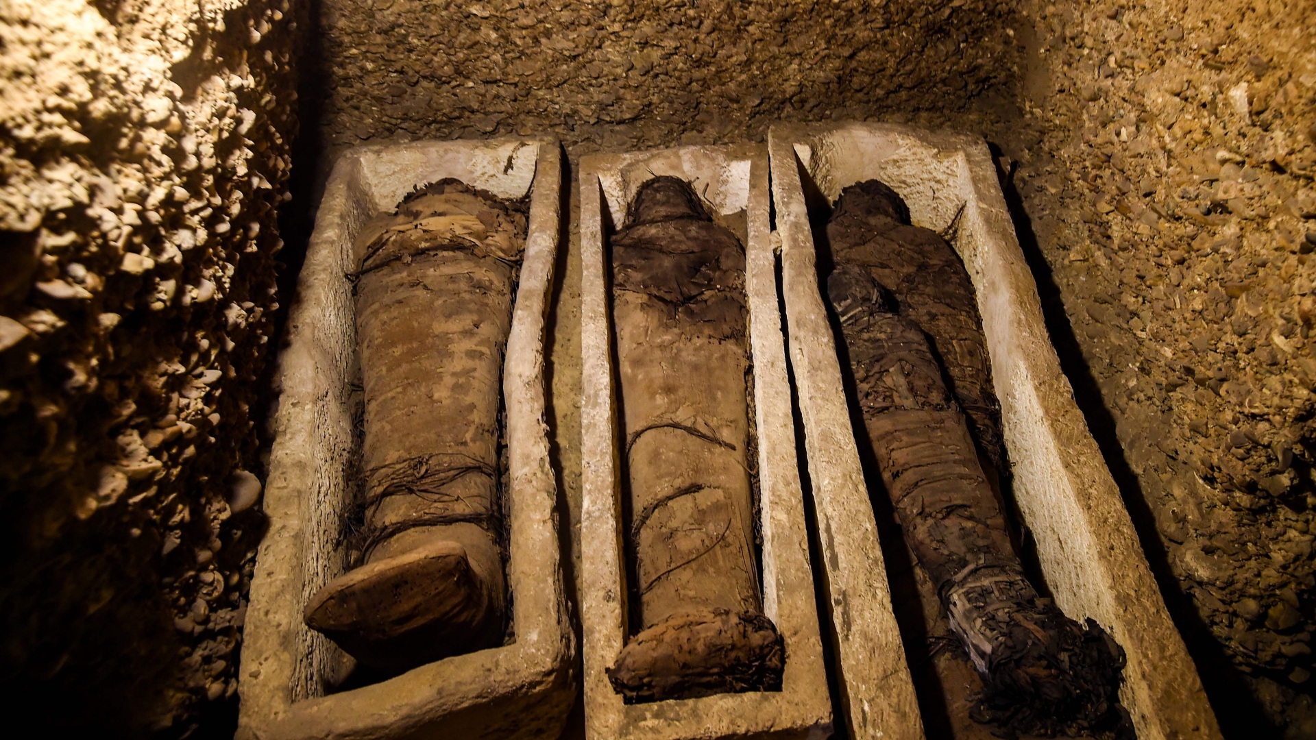 Drei Mumien in Grabstätten | AFP