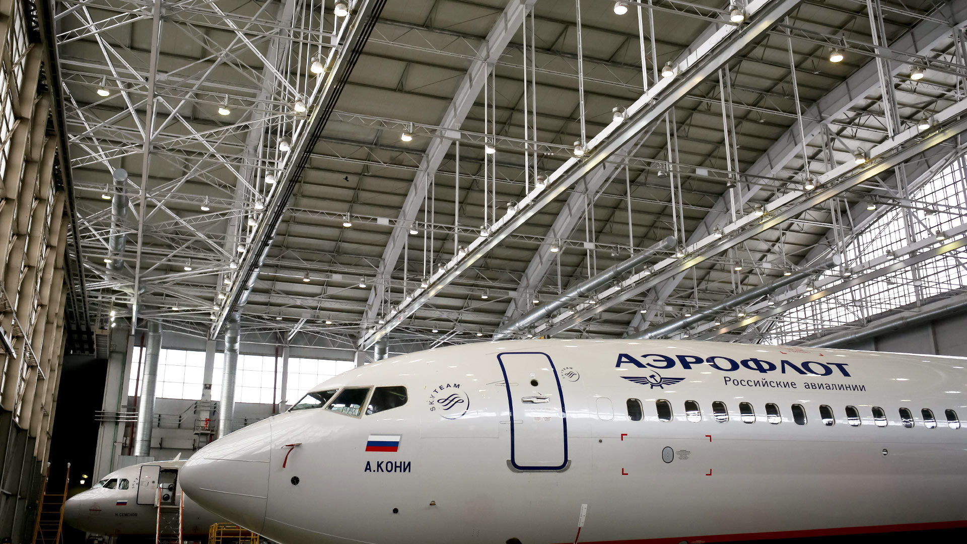 Eine Boeing 737-800 von Aeroflot im Wartungszentrum. (Archiv) | picture alliance / Russian Look