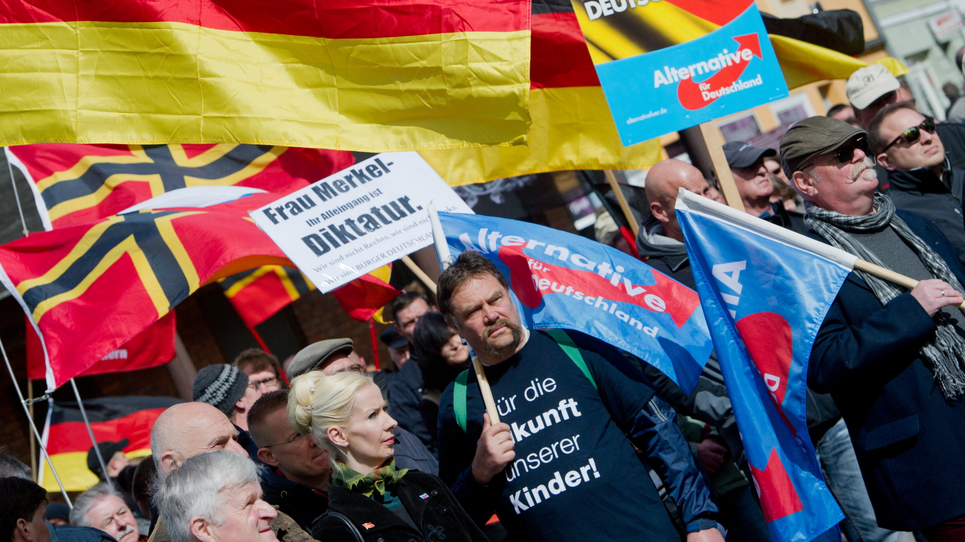 AfD-Anhänger demonstrieren in Stralsund