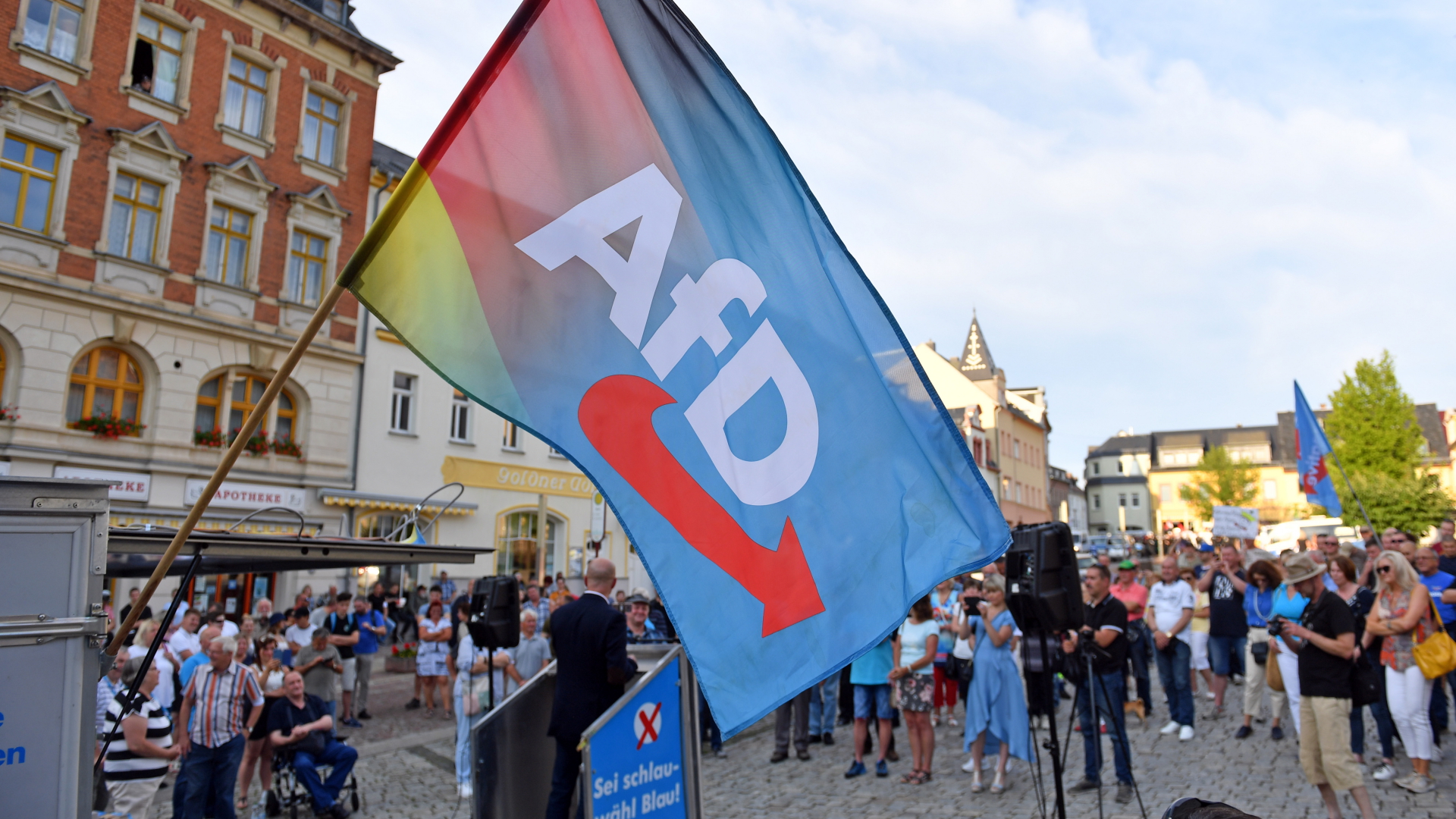 AfD-Anhänger in Sachsen (Archivbild) | dpa