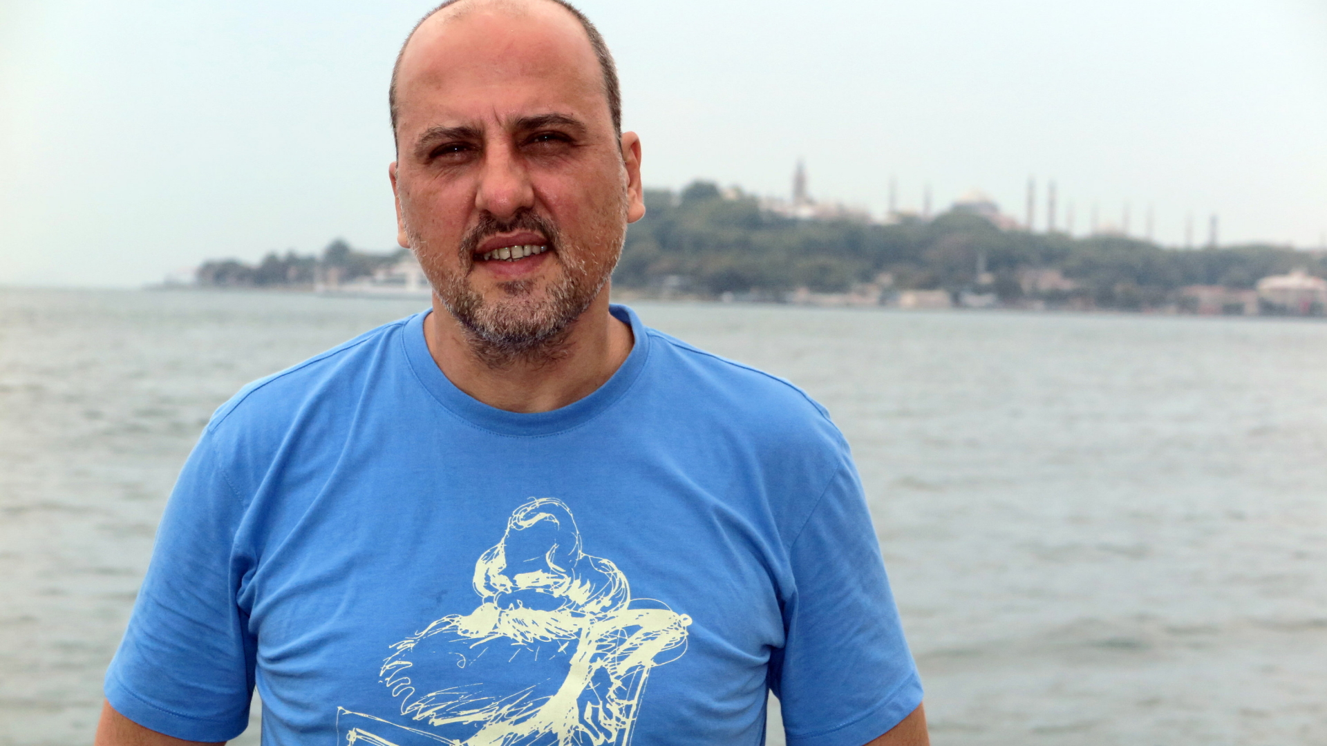  Der türkische Journalist und Regierungskritiker Ahmet Sik | dpa