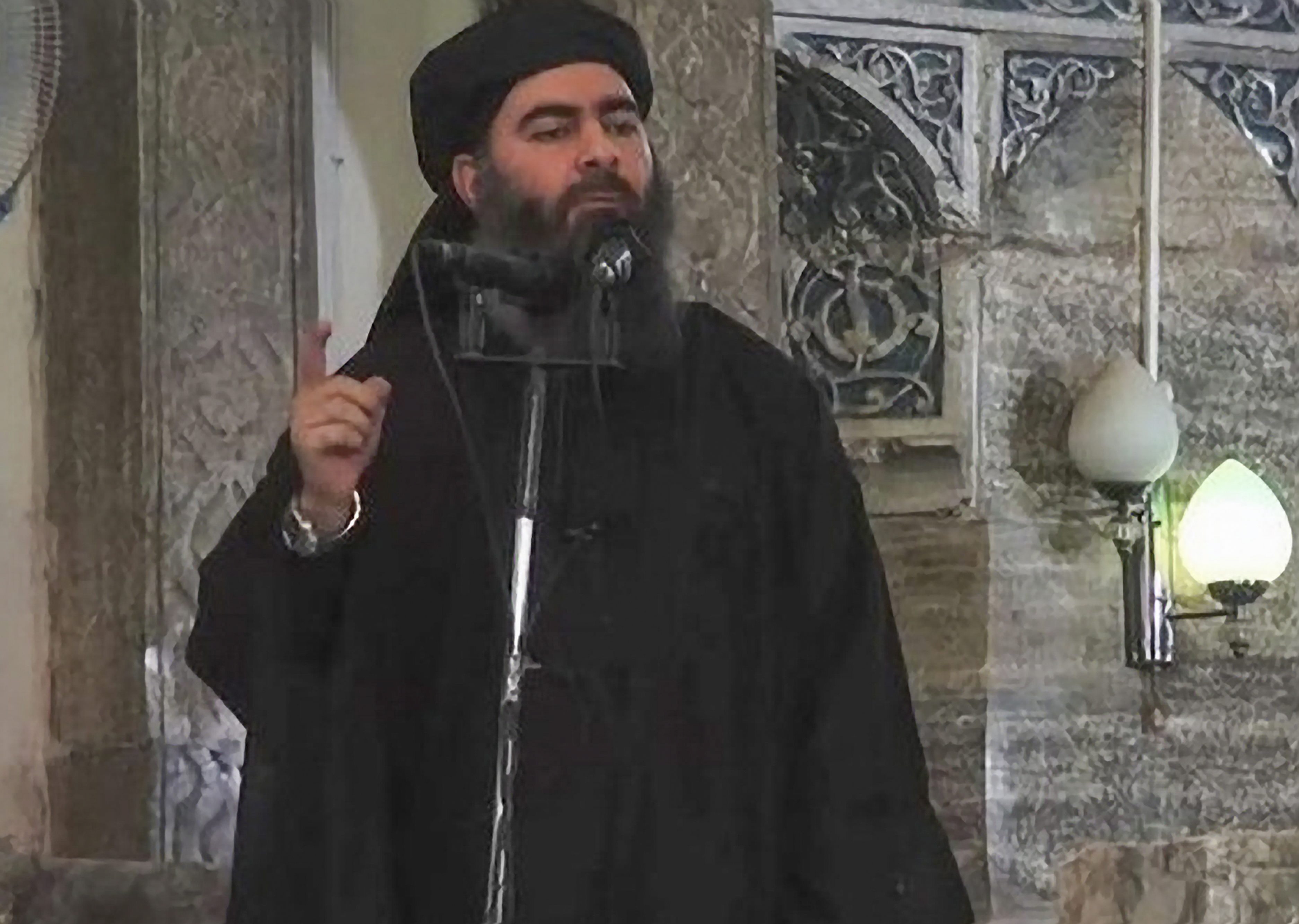 Screenshot aus einem IS-Video, das ihren Anführer al Baghdadi 2015 bei einer Rede an einem unbekannten Ort zeigt | picture alliance / dpa