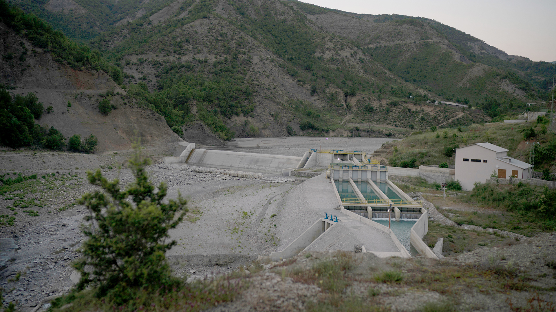 Wasserkraftwerk Langarica Albanien | picture alliance/AP Photo