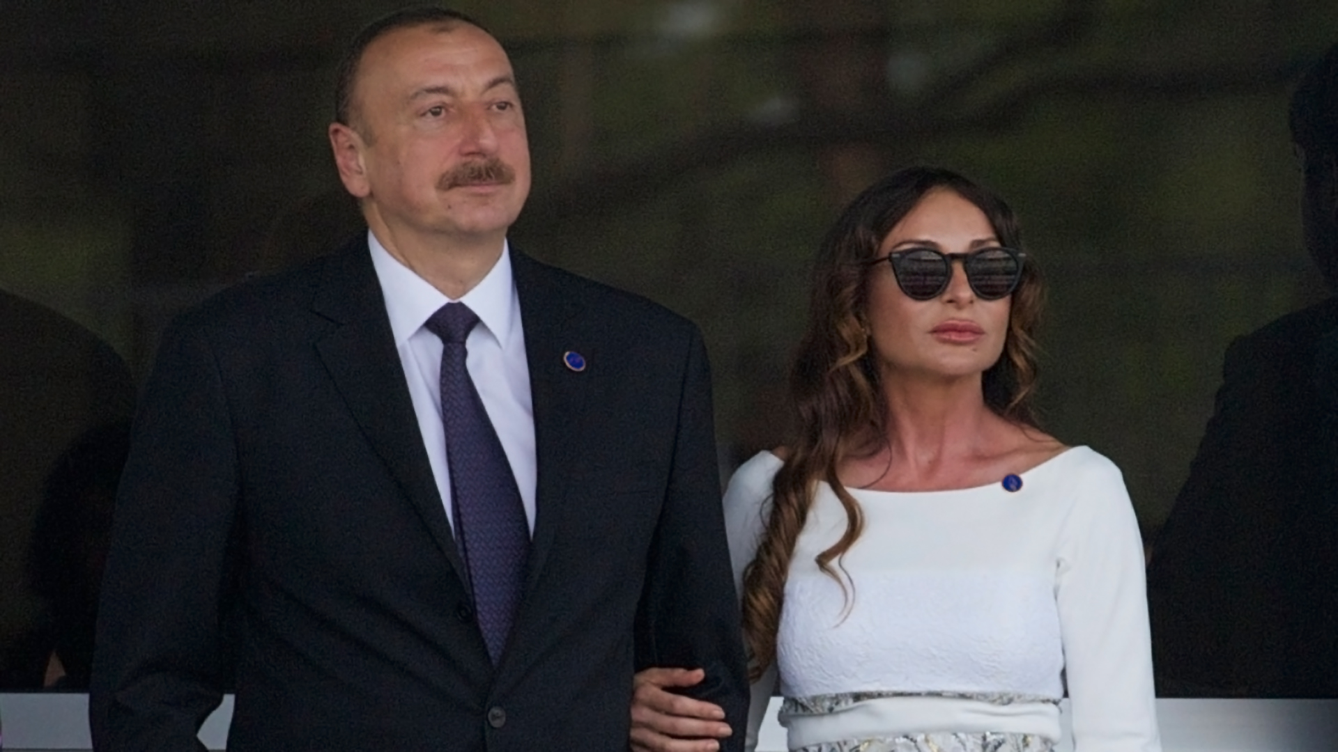 Aserbaidschans Machthaber lham Alijev und seine Frau Mehriban Alijeva. | AP