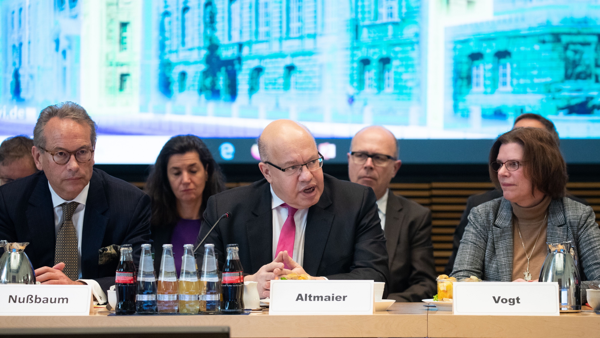 Bundeswirtschaftsminister Altmaier bei einem Treffen mit seinen Ressortkollegen der Länder in Berlin  | HAYOUNG JEON/EPA-EFE/Shutterstoc
