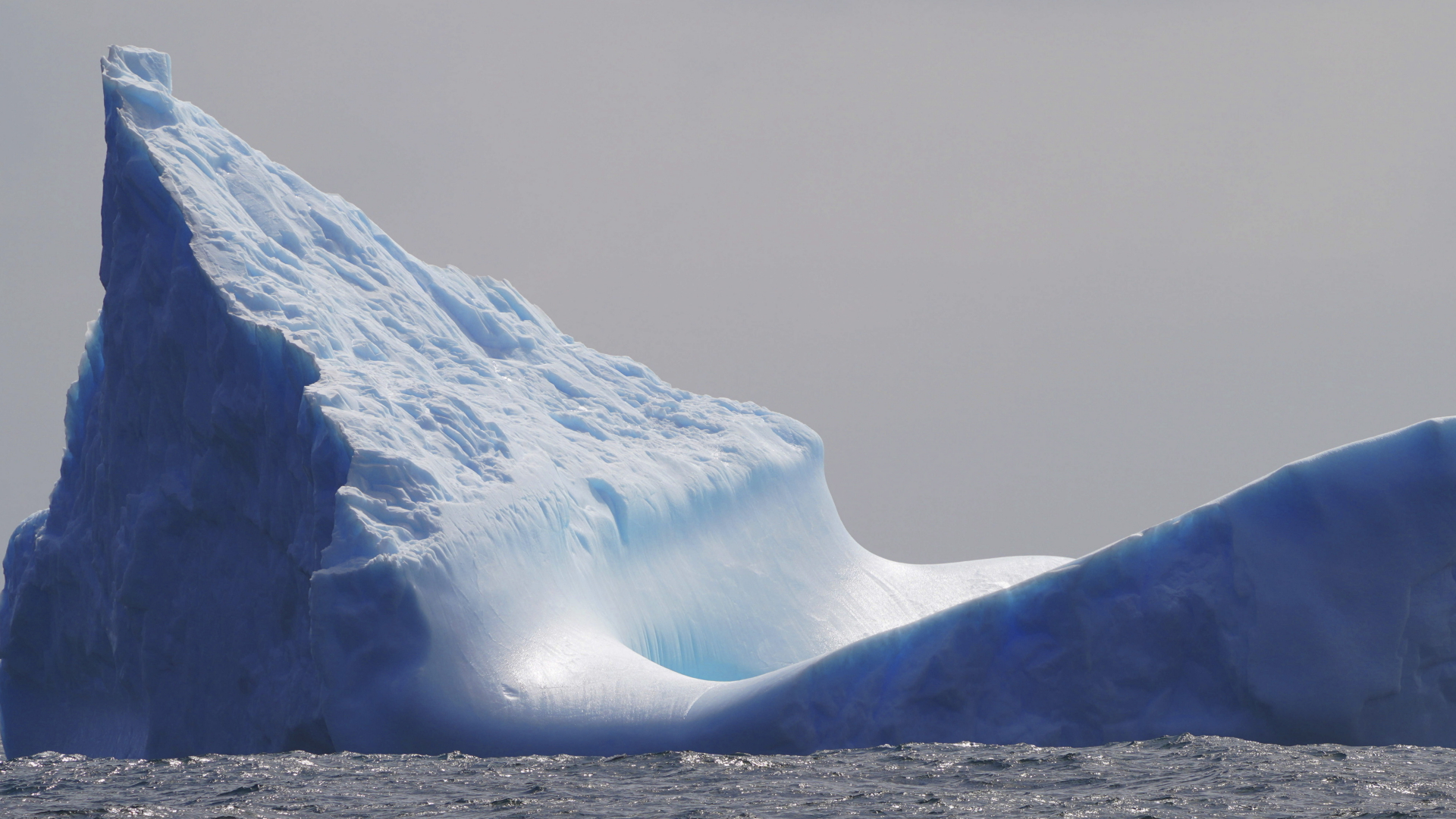 Ein Eisberg in der Antarktis (Archivbild 2020). | dpa