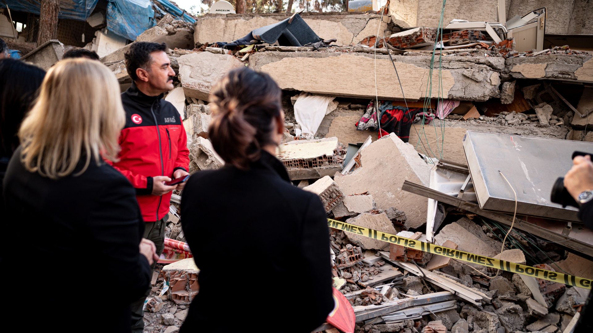 Innenministerin Faeser und Außenministerin Baerbock besuchen das türkische Erdbebengebiet. | dpa