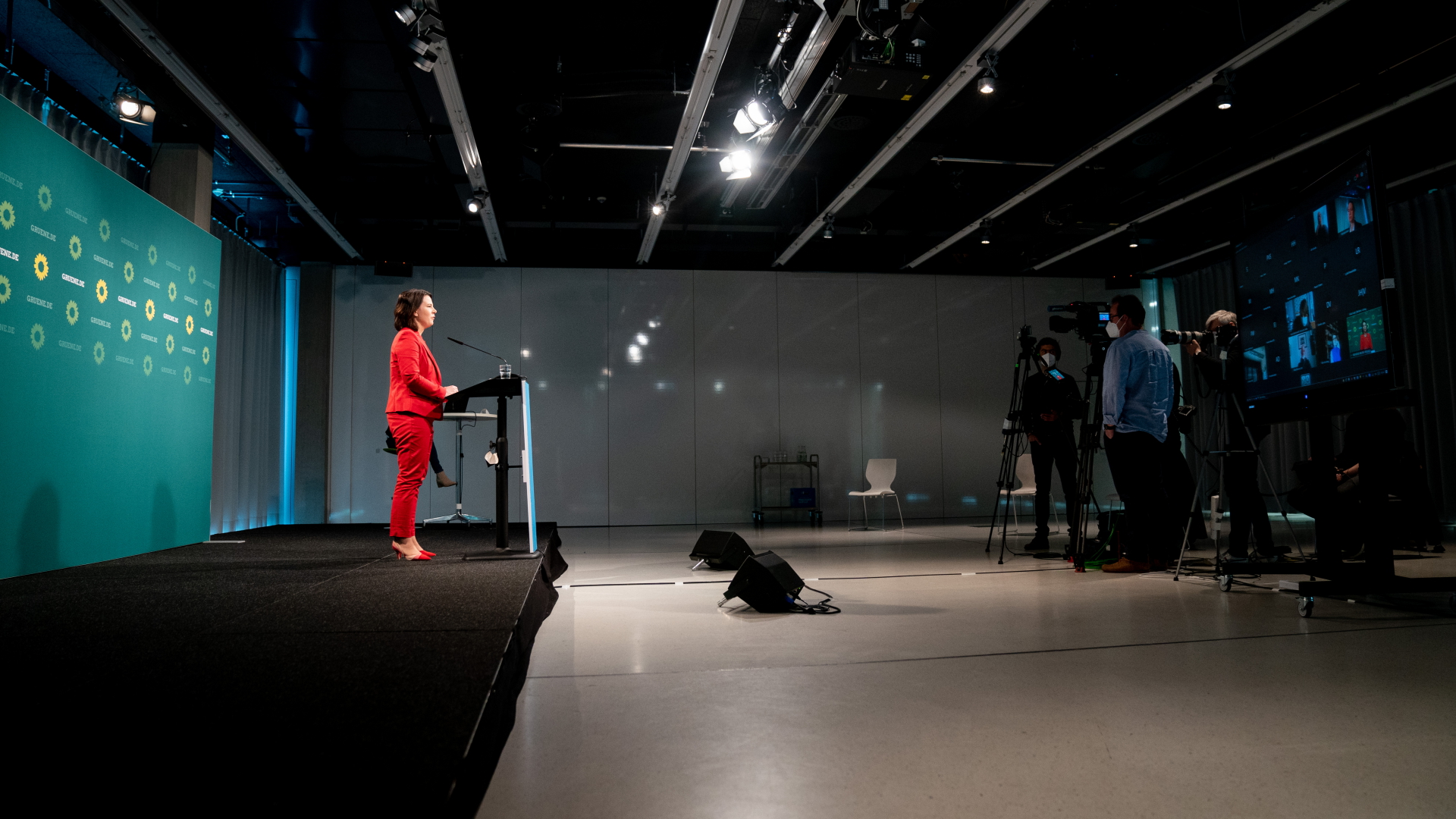 Annalena Baerbock, Bundesvorsitzende von Bündnis 90/Die Grünen und Kanzlerkandidatin der Partei, spricht nach der Vorstandssitzung ihrer Partei in einer digitalen Pressekonferenz zu den Medienvertretern (Archivbild). | dpa