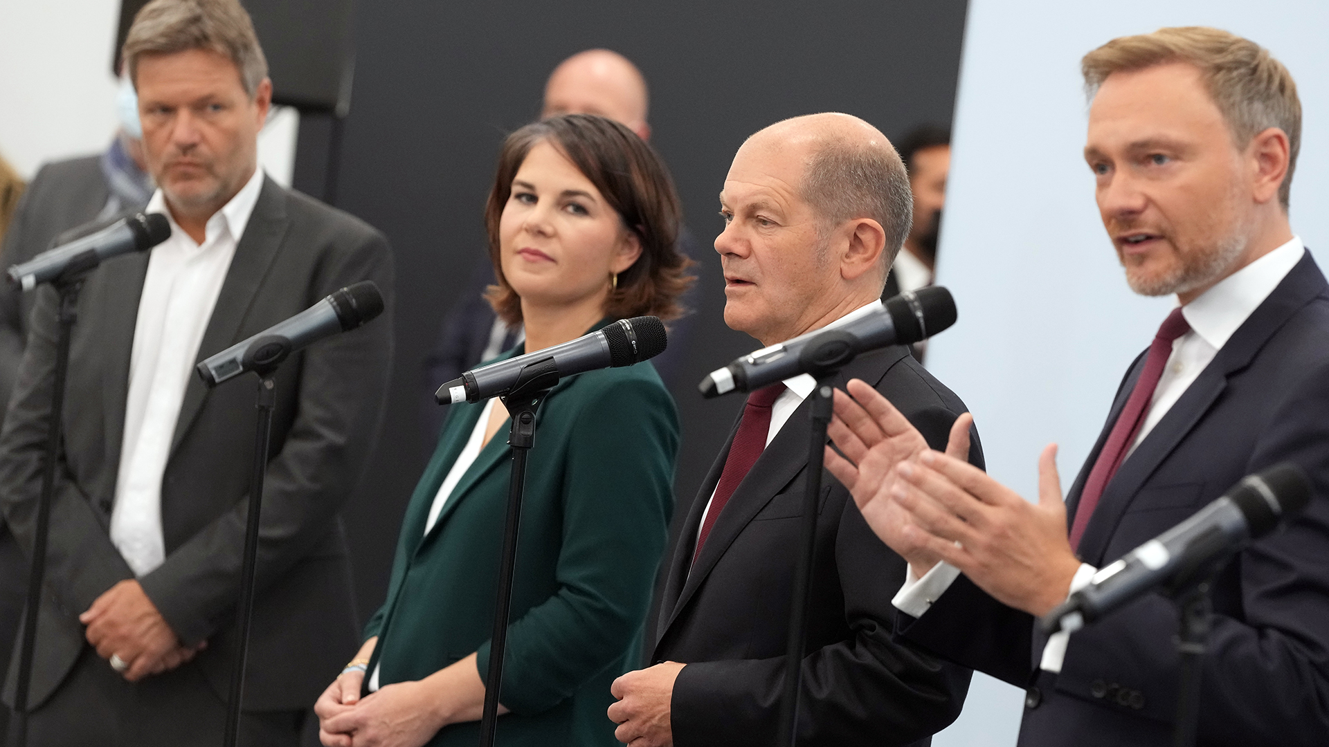 Annalena Baerbock, Olaf Scholz und Christian Lindner (Archivbild: 15.10.2021) | dpa