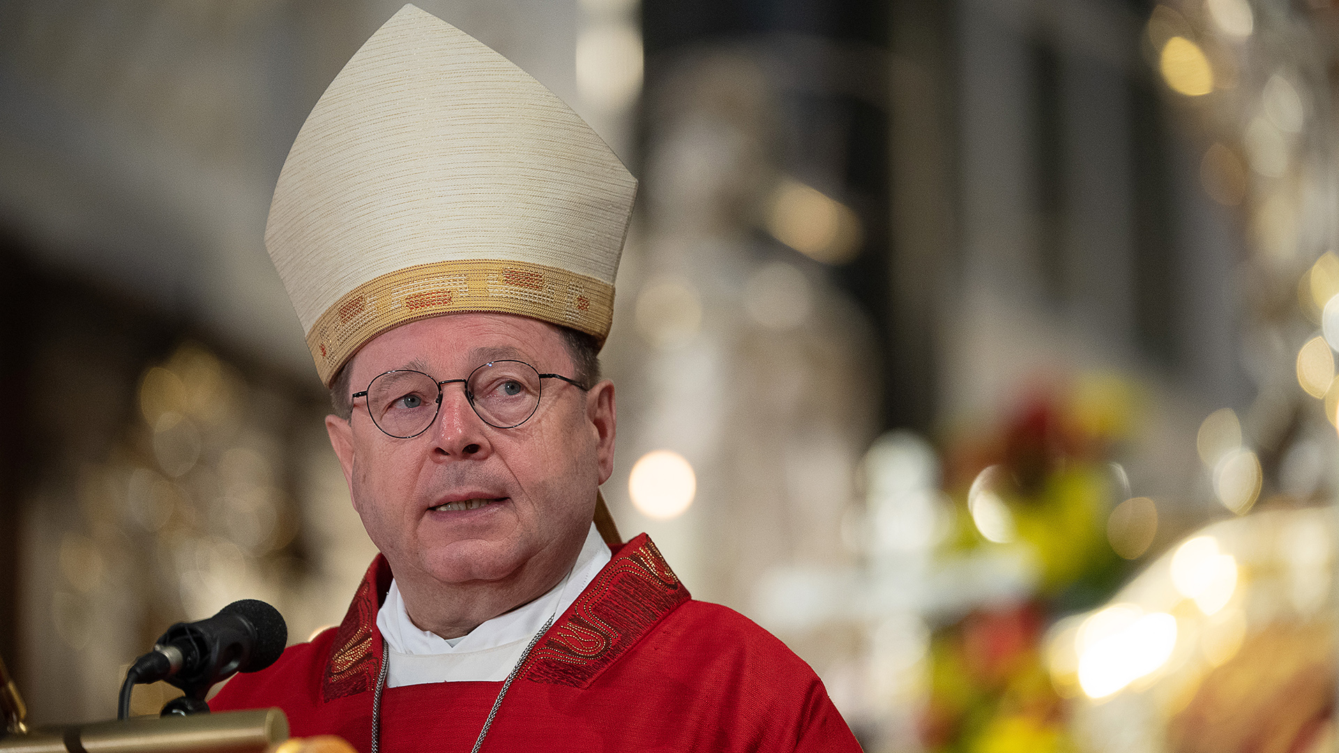 Limburger Bischof Bätzing kritisiert Benedikt XVI.