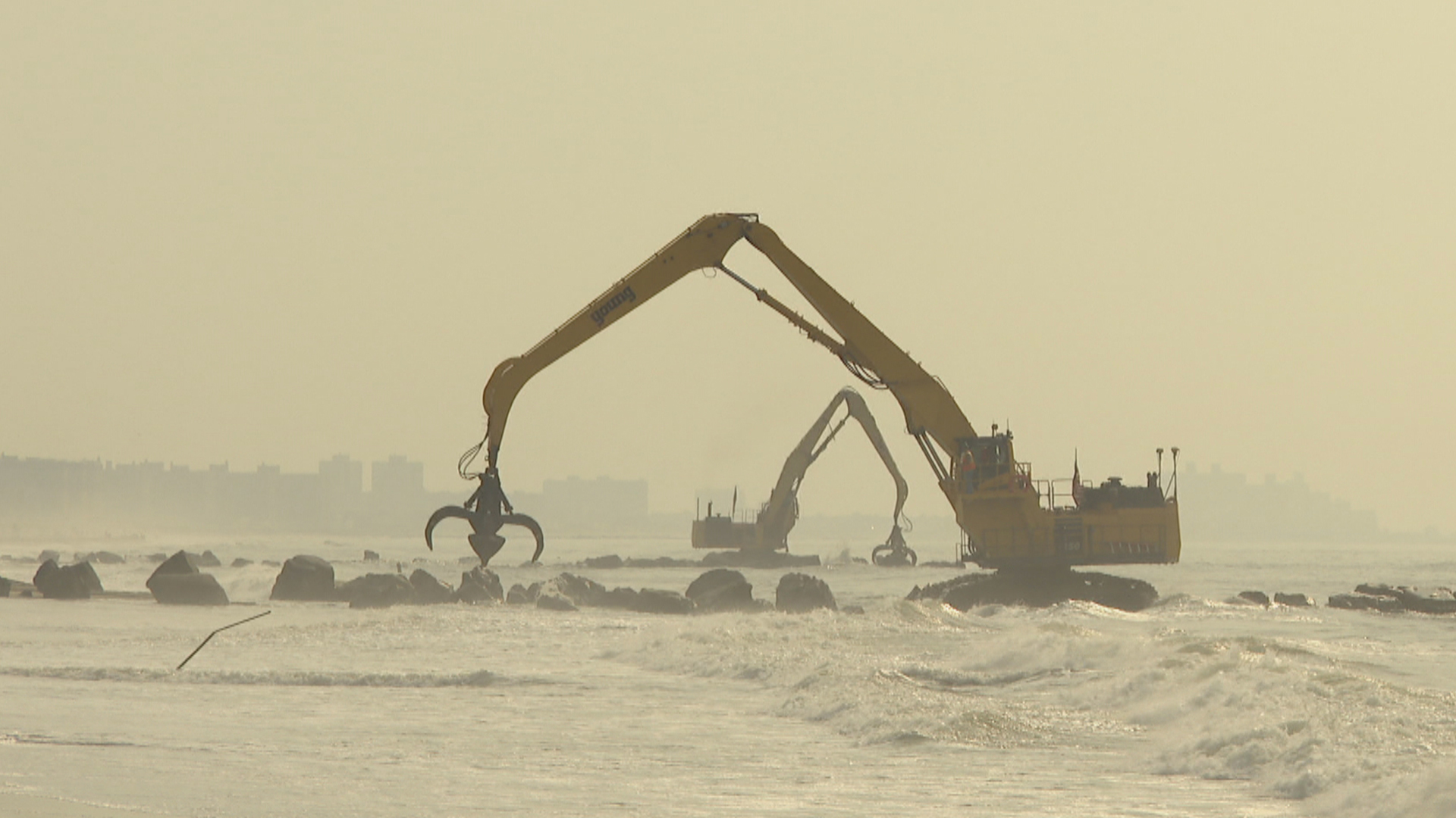 Bauarbeiten am Strand vor New York City | WDR/ARD