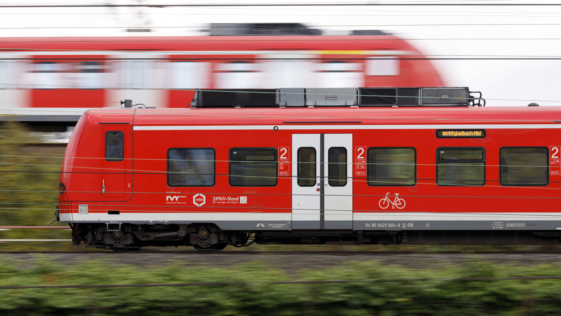 Eine S-Bahn der Deutschen Bahn | picture alliance / Geisler-Fotop