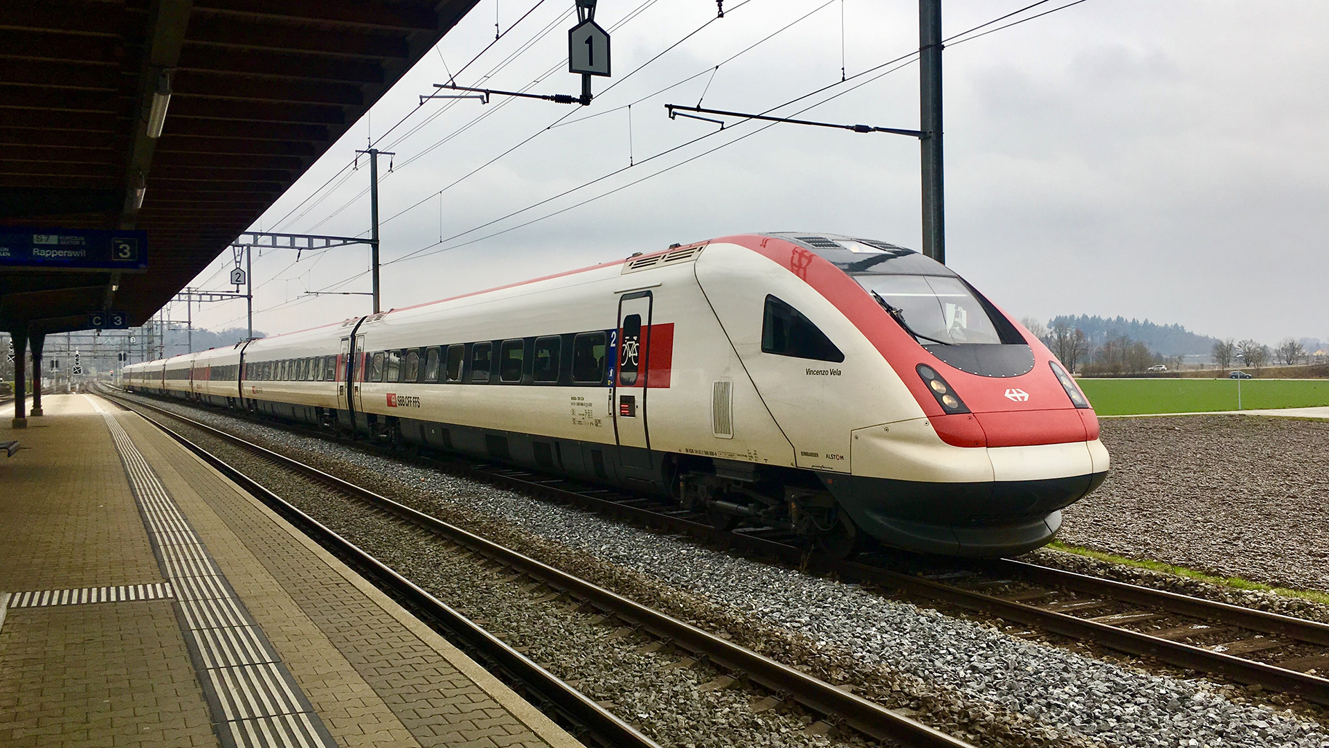 Bahn in der Schweiz | Bildquelle: ARD-Studio Zürich
