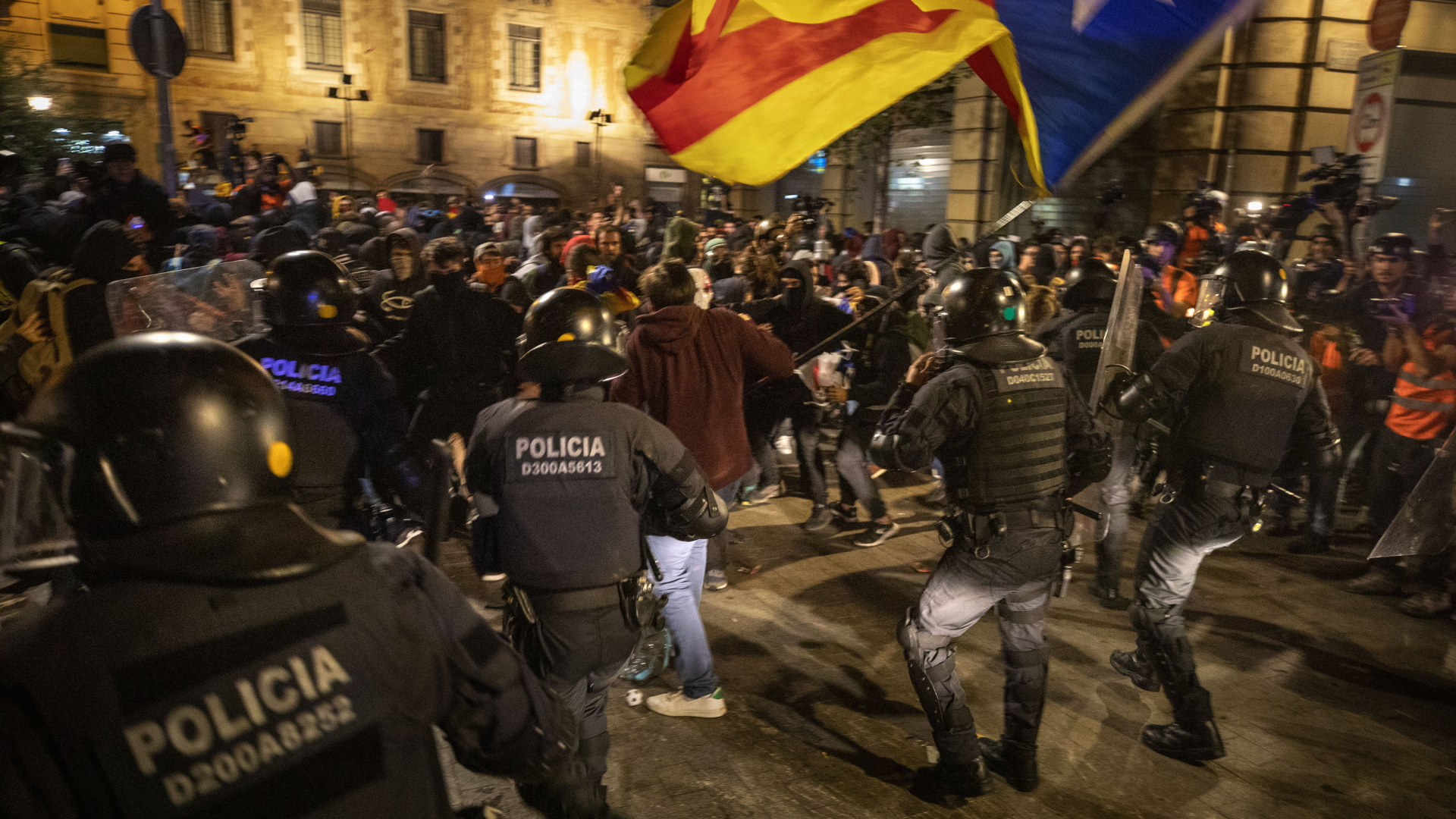 Katalanen demonstrieren erneut auf Barcelonas Straßen | AP