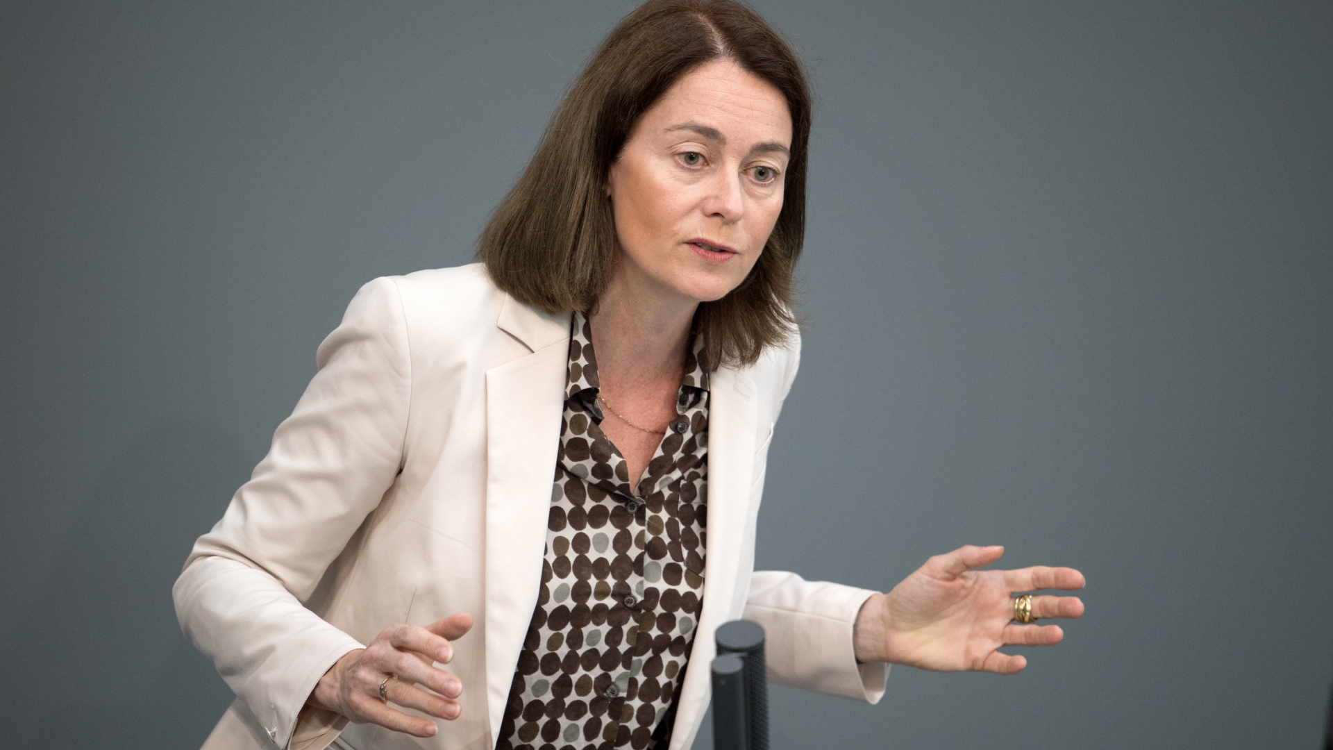 Justizministerin Katarina Barley spricht im Bundestag | dpa