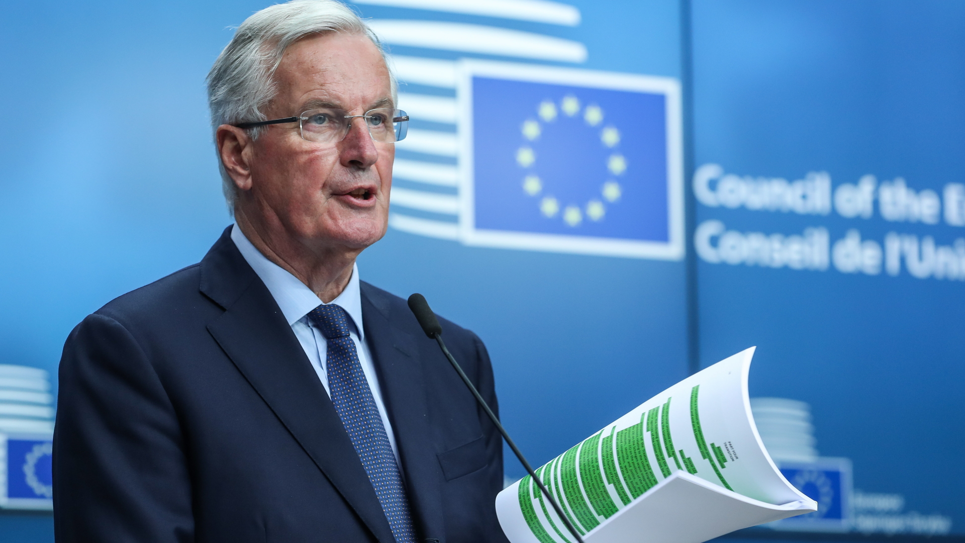 EU-Chefunterhändler Michel Barnier spricht in Brüssel. | STEPHANIE LECOCQ/EPA-EFE/REX/Shu