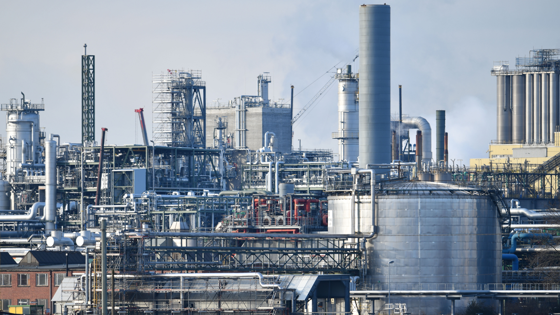 Chemieanlagen auf dem Werksgelände von BASF in Ludwigshafen | dpa