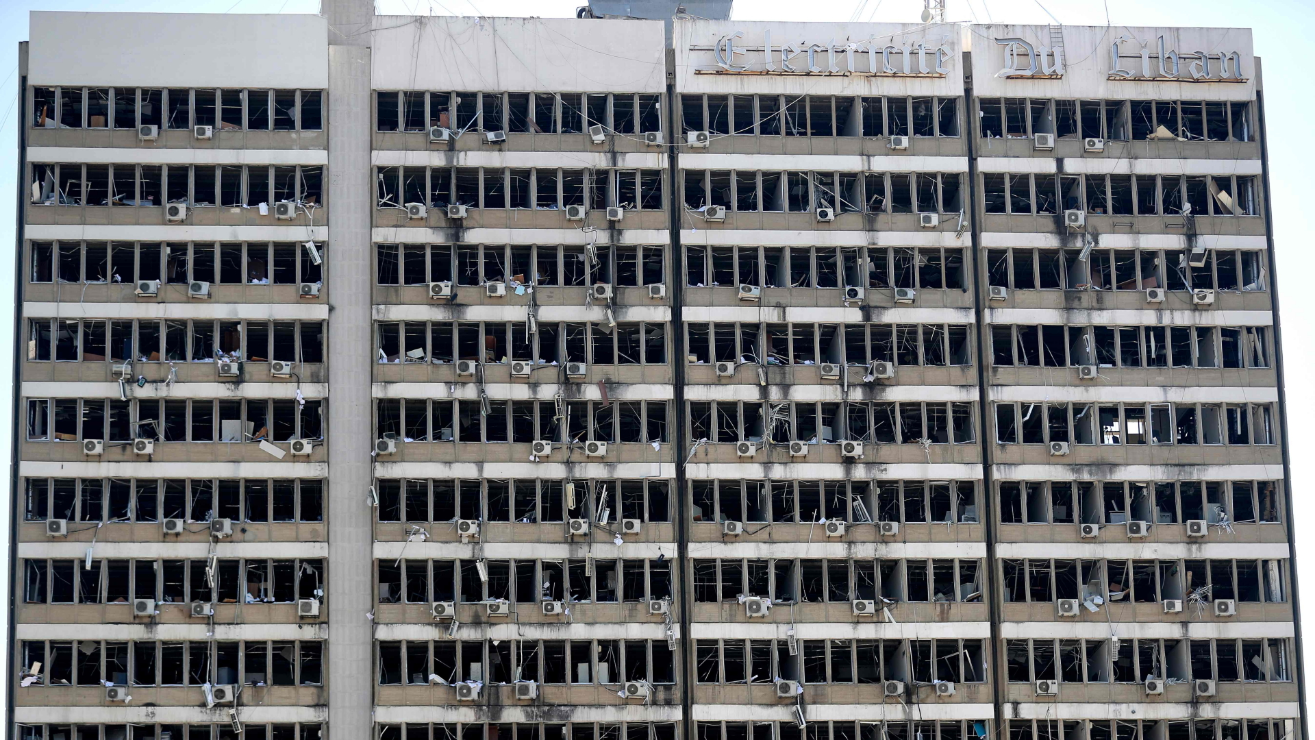 Schwer Beschädigtes Hochhaus in Beirut