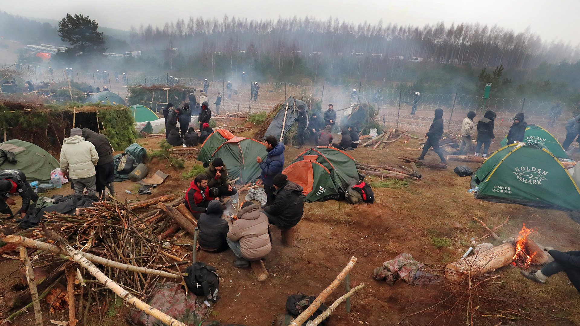 Blick auf ein Flüchtlingslager nahe der belarusisch-polnischen Grenze. | picture alliance/dpa/XinHua