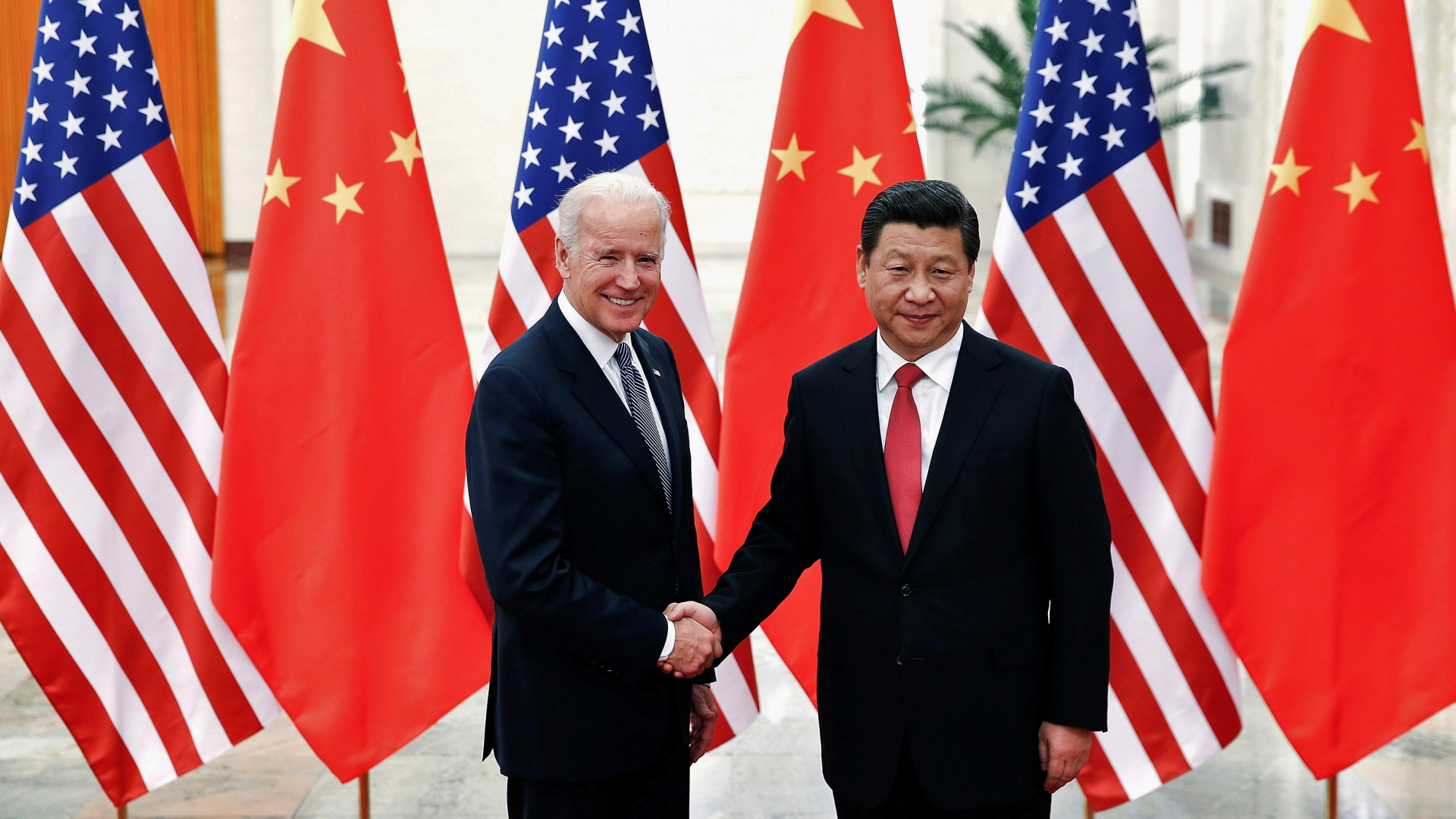 Joe Biden und Xi Jinping bei einem Treffen im Jahr 2013 | REUTERS