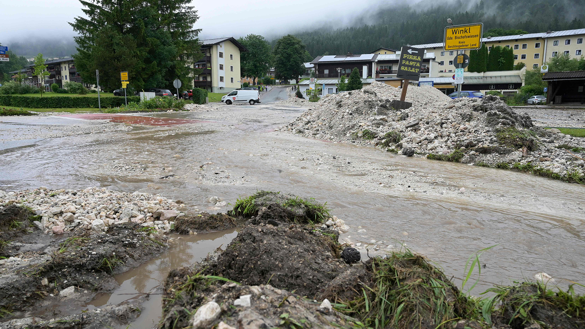 Blick auf den zerstörten Ort Winkl, Bischofswiesen | AFP