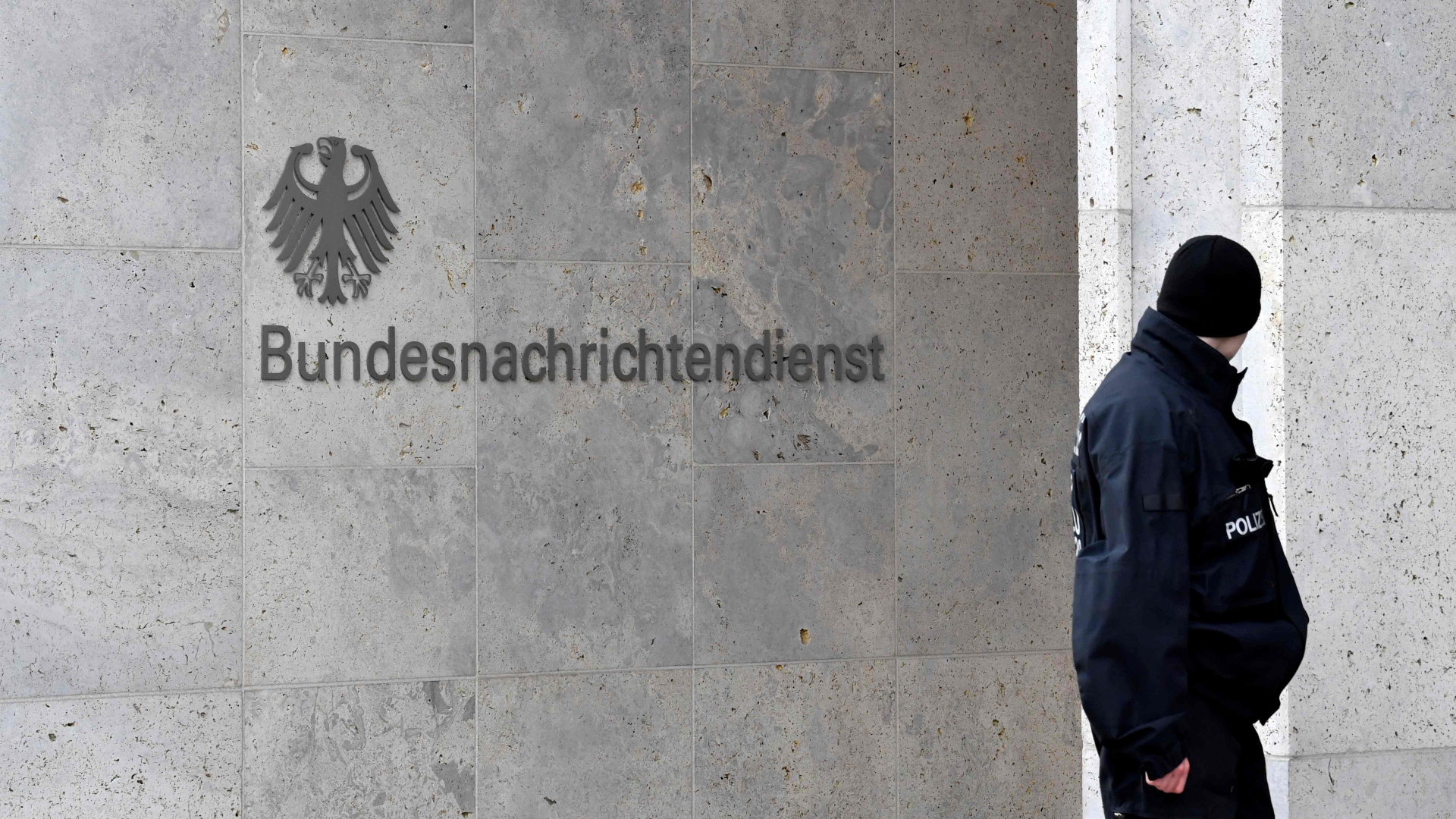 Der Schriftzug "Bundesnachrichtendienst" an der Zentrale in Berlin | AFP