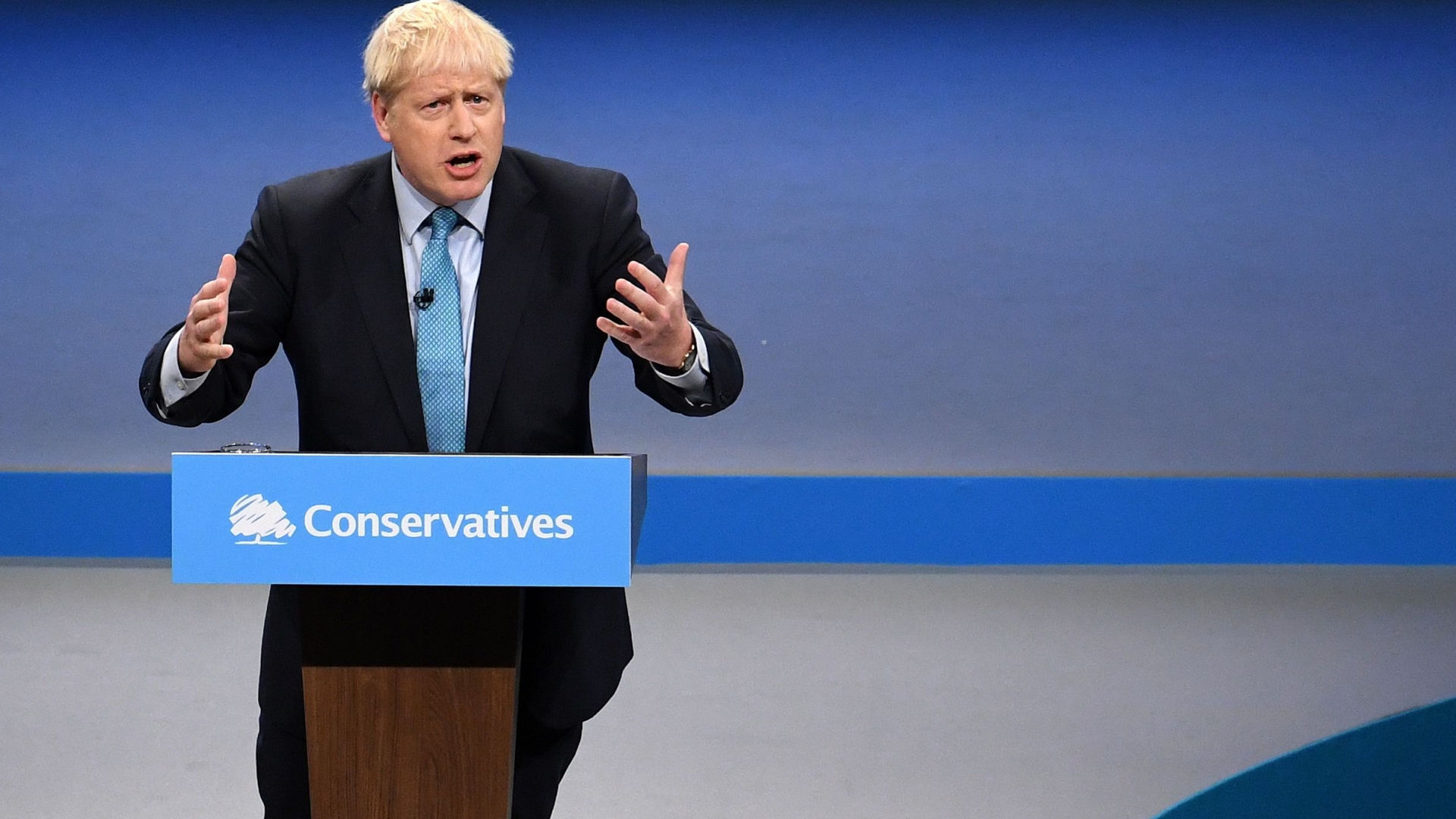 Boris Johnson redet auf dem Parteitag