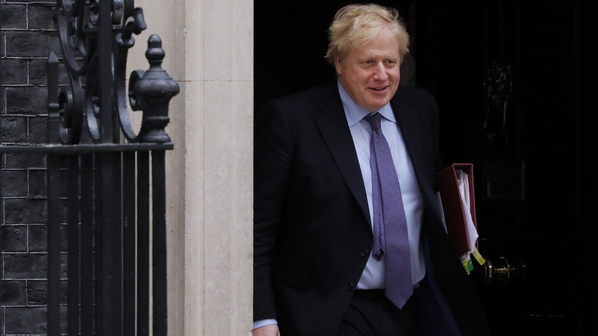 Boris Johnson, Premierminister von Großbritannien, macht sich von 10 Downing Street auf den Weg zum Unterhaus.