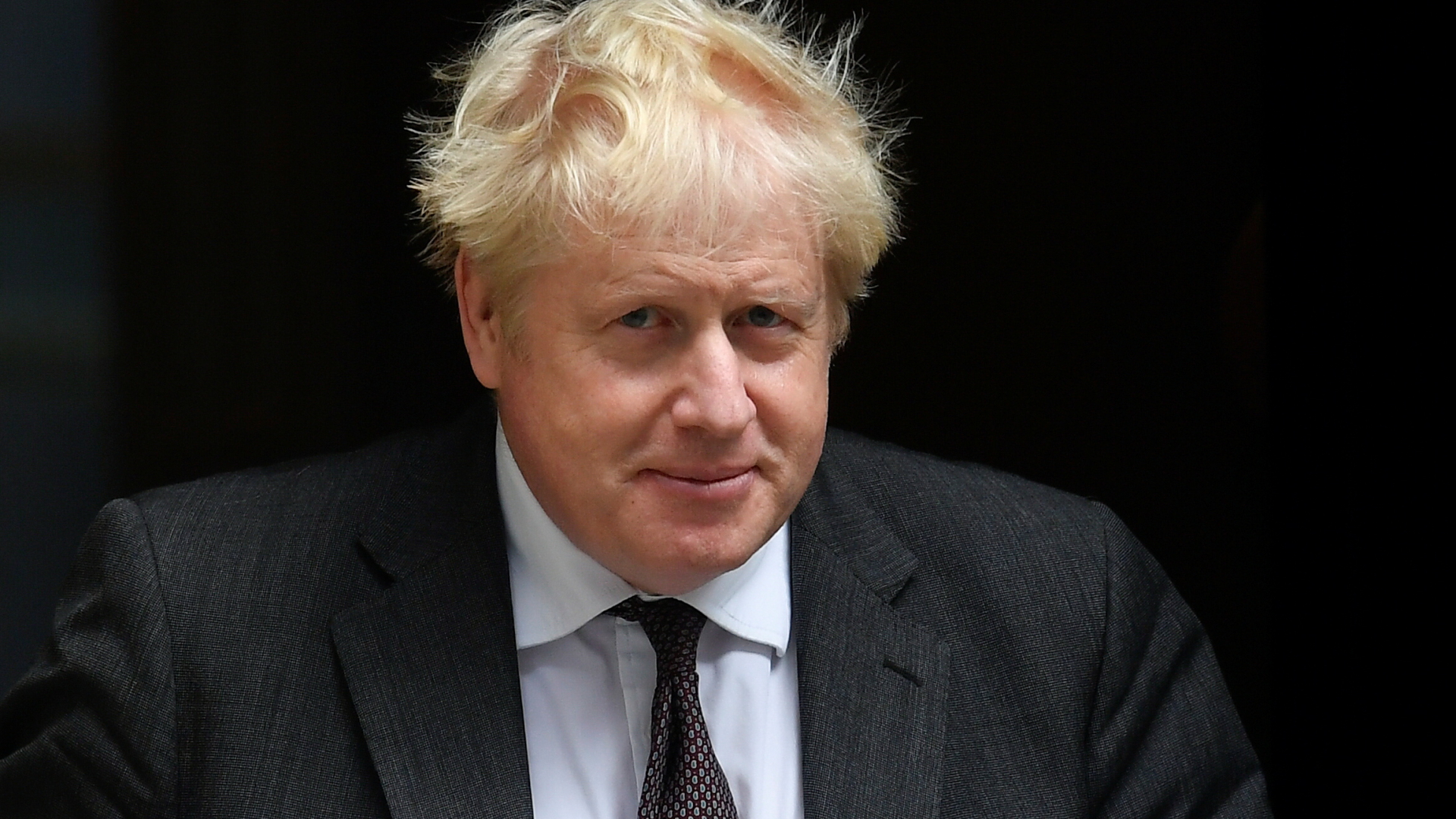 Der britische Premierminister Boris Johnson verlässt im September 2021 den Regierungssitz 10 Downing Street. | REUTERS