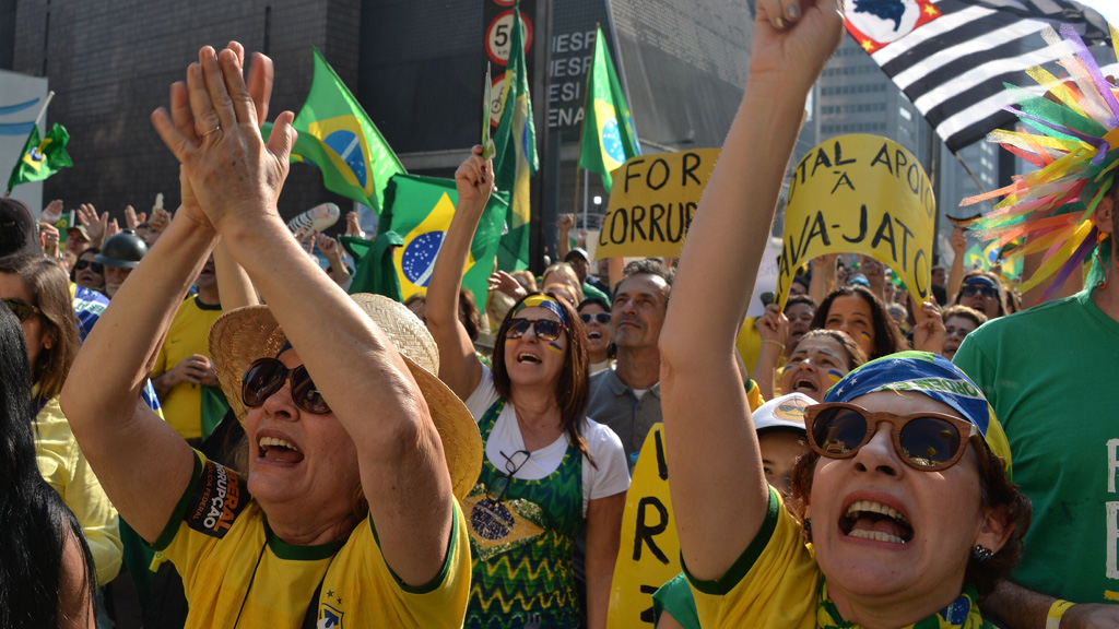 Demonstration von Rousseff-Gegnern | null