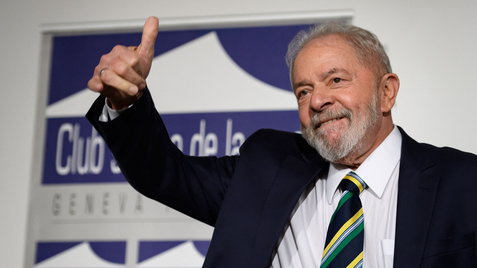 Brasiliens Ex-Präsident Lula da Silva in Siegerpose | AFP