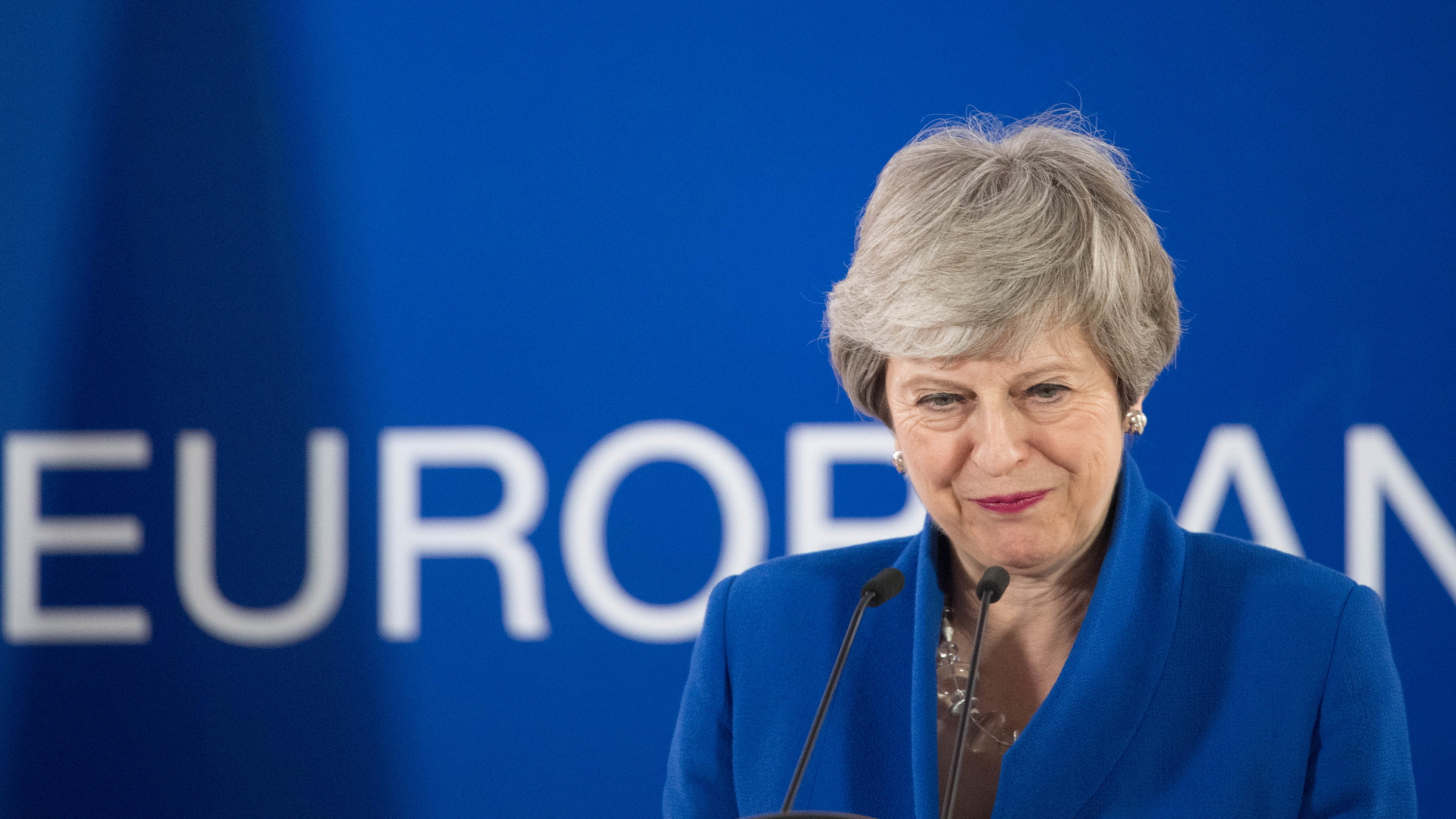 Premierministerin von Großbritannien, spricht auf einer Pressekonferenz zum Abschluss des EU-Gipfels.  | dpa
