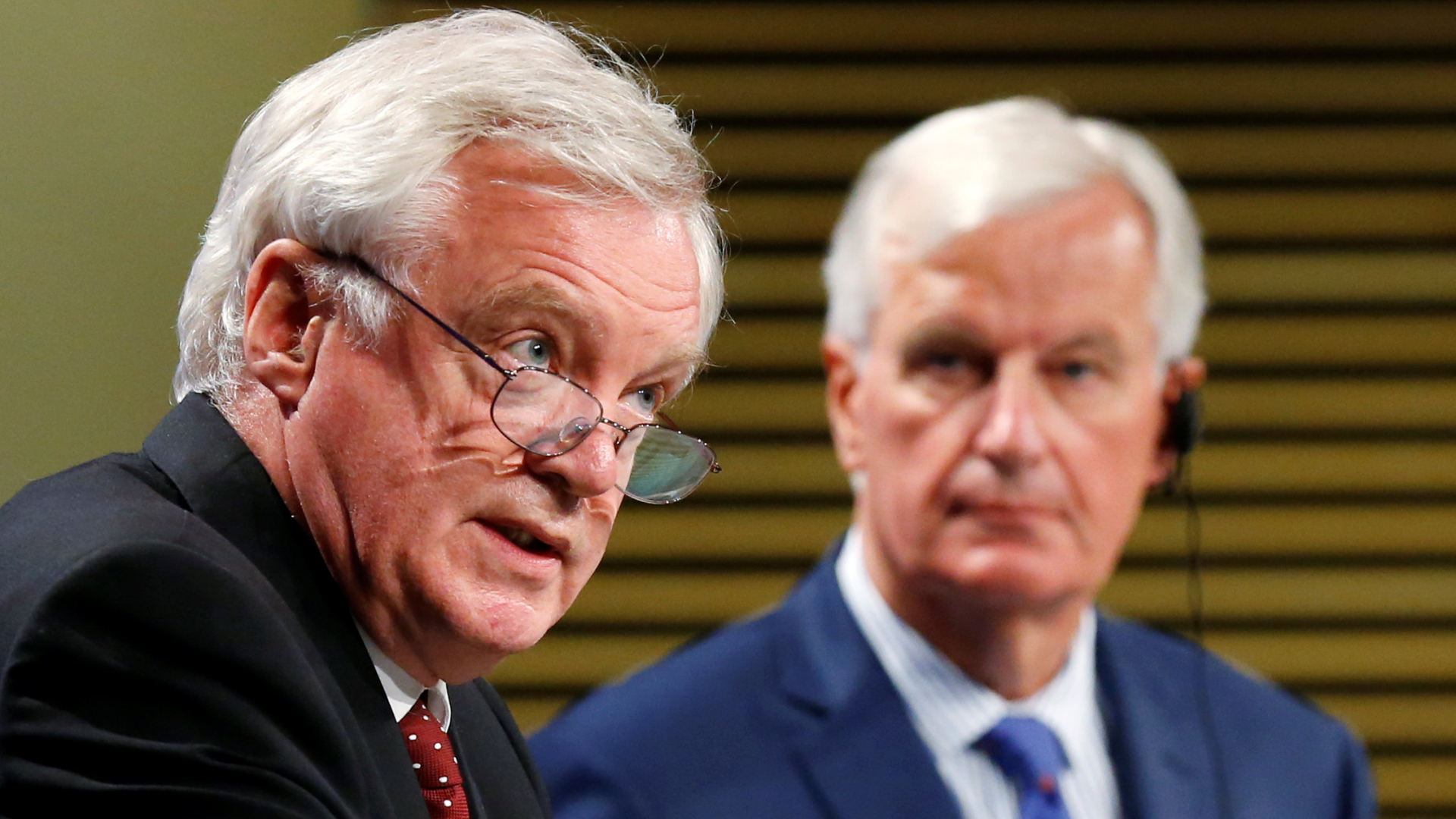 Der britische Brexit-Minister David Davis (links) und der EU-Chefunterhändler Michel Barnier 