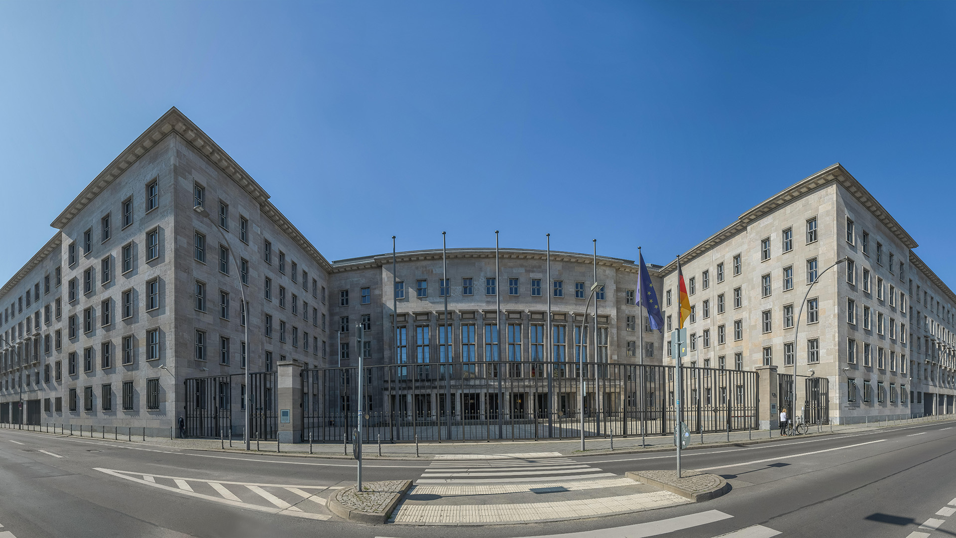 Gebäude des Bundesfinanzministeriums Berlin | picture alliance / Bildagentur-o