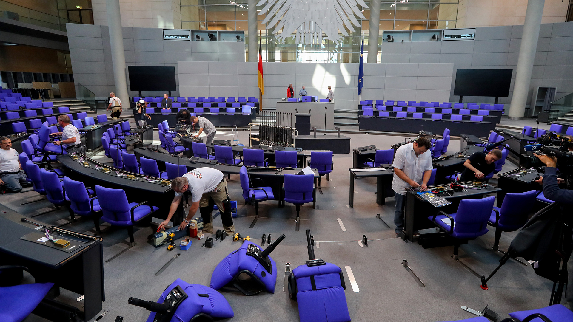 Umbau Plenarsaal Bundestag 2017 | picture alliance / Kay Nietfeld/