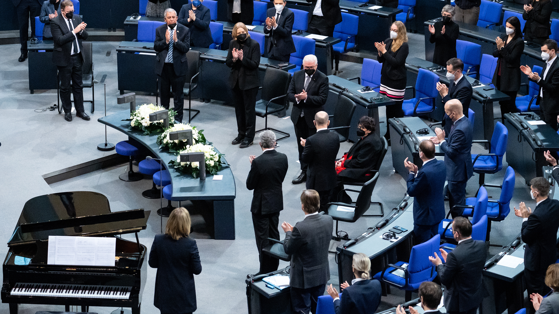 "Tag des Gedenkens an die Opfer des Nationalsozialismus" im Bundestag.