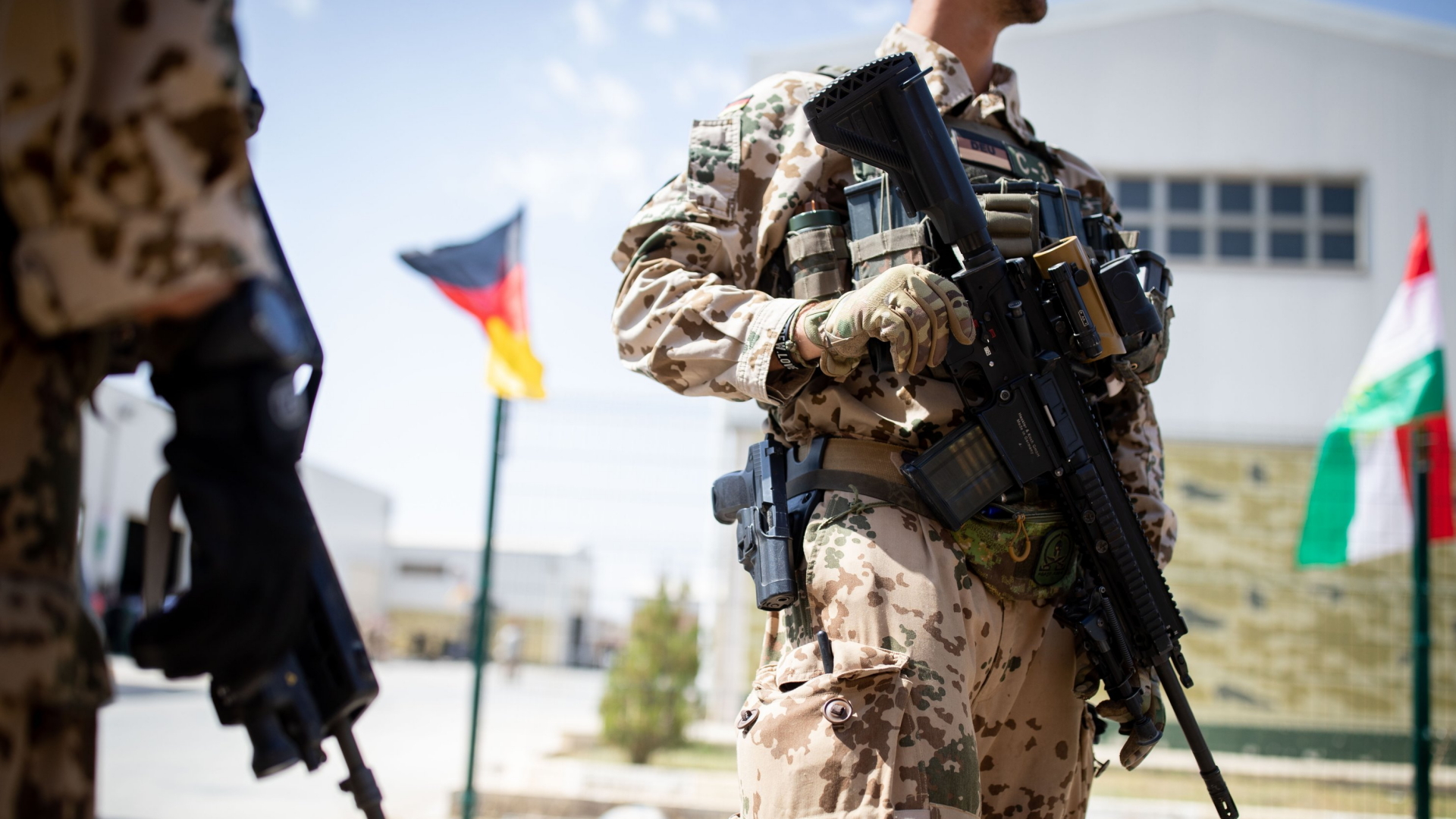 Soldaten der Bundeswehr im Lager Erbil im Irak. | dpa